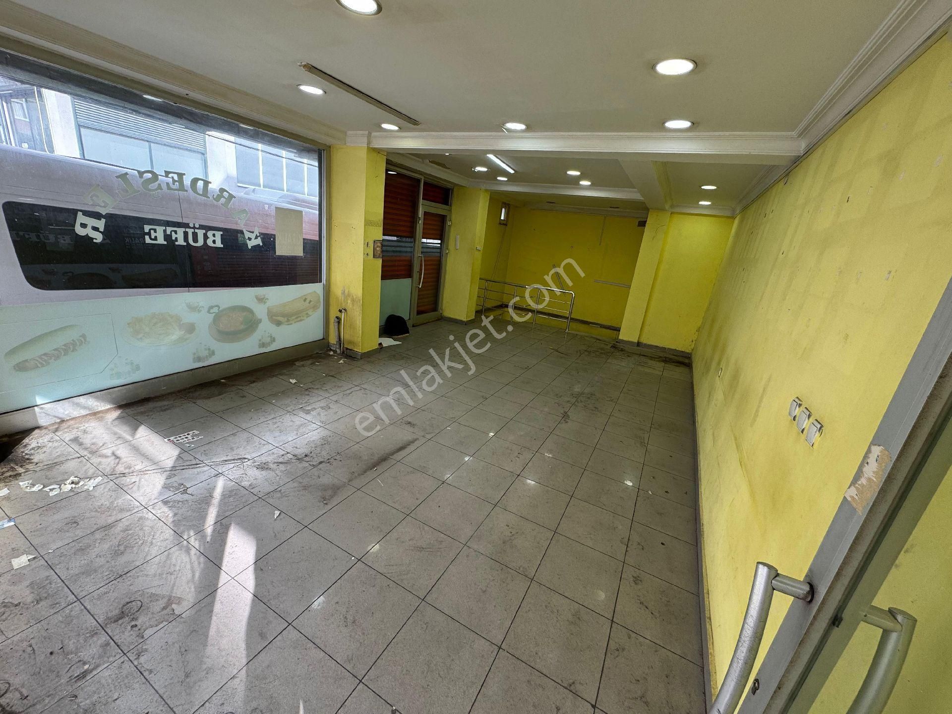 Ararat Gayrimenkul'den Köşebaşı Acil Satılık Dükkan - Görsel 11