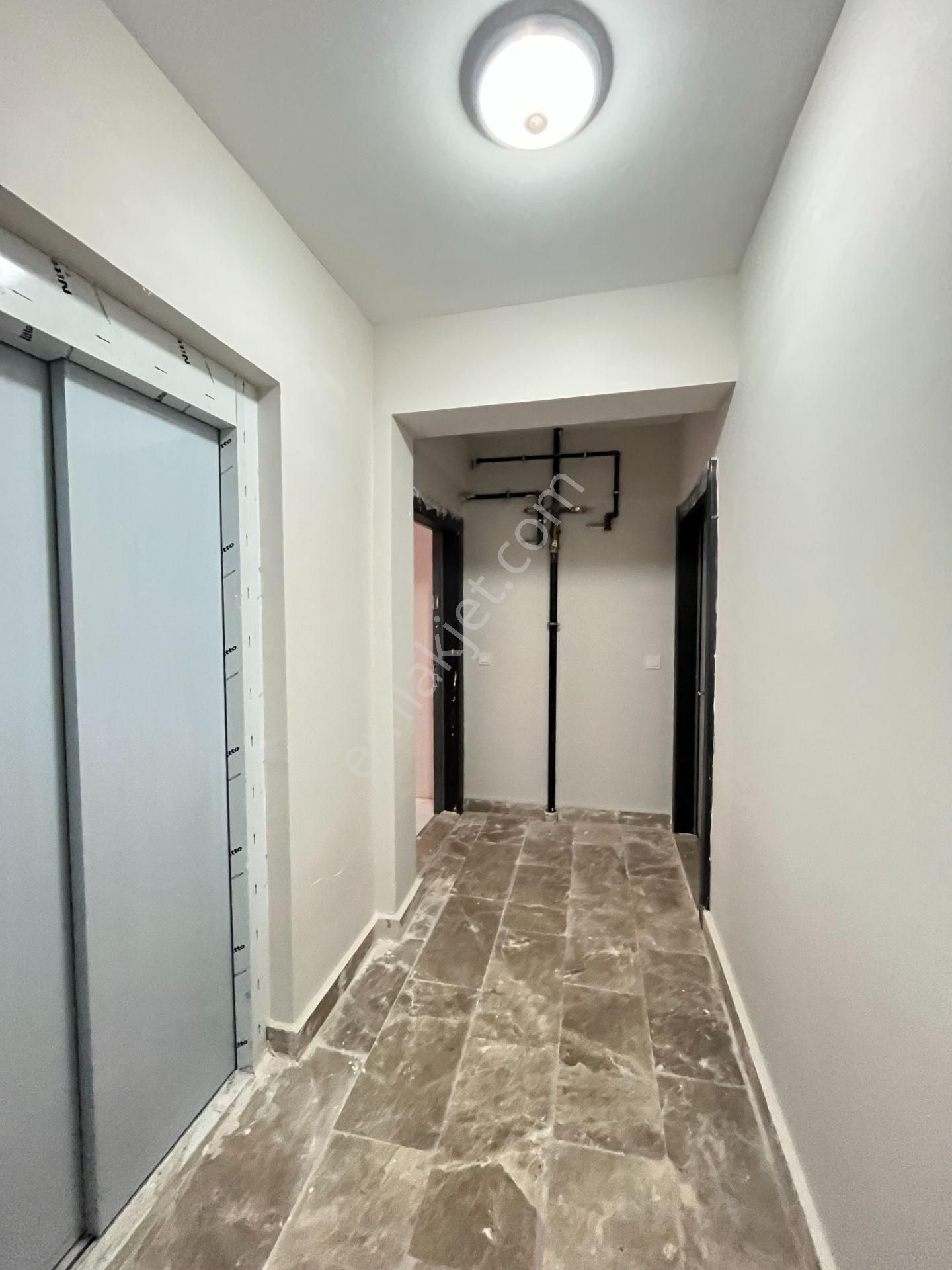Büyükçekmece Cumhuriyet Mah Sıfır Deniz Manzaralı Lüx 4+1 Dubleks - Görsel 30