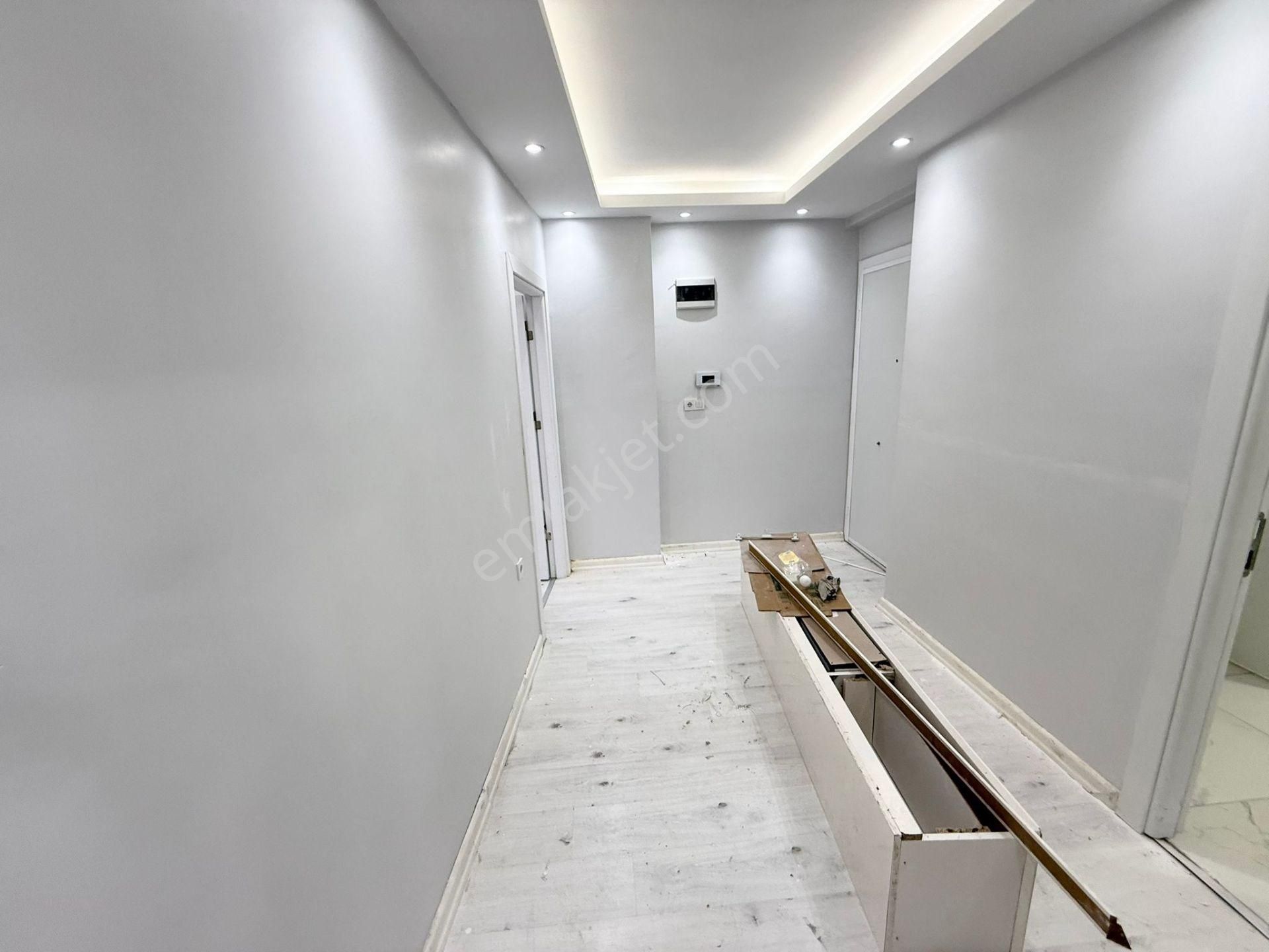 Uğurmumcu Mah Cadde Üzeri 2+1 100m2 1.kat Daire - Görsel 4