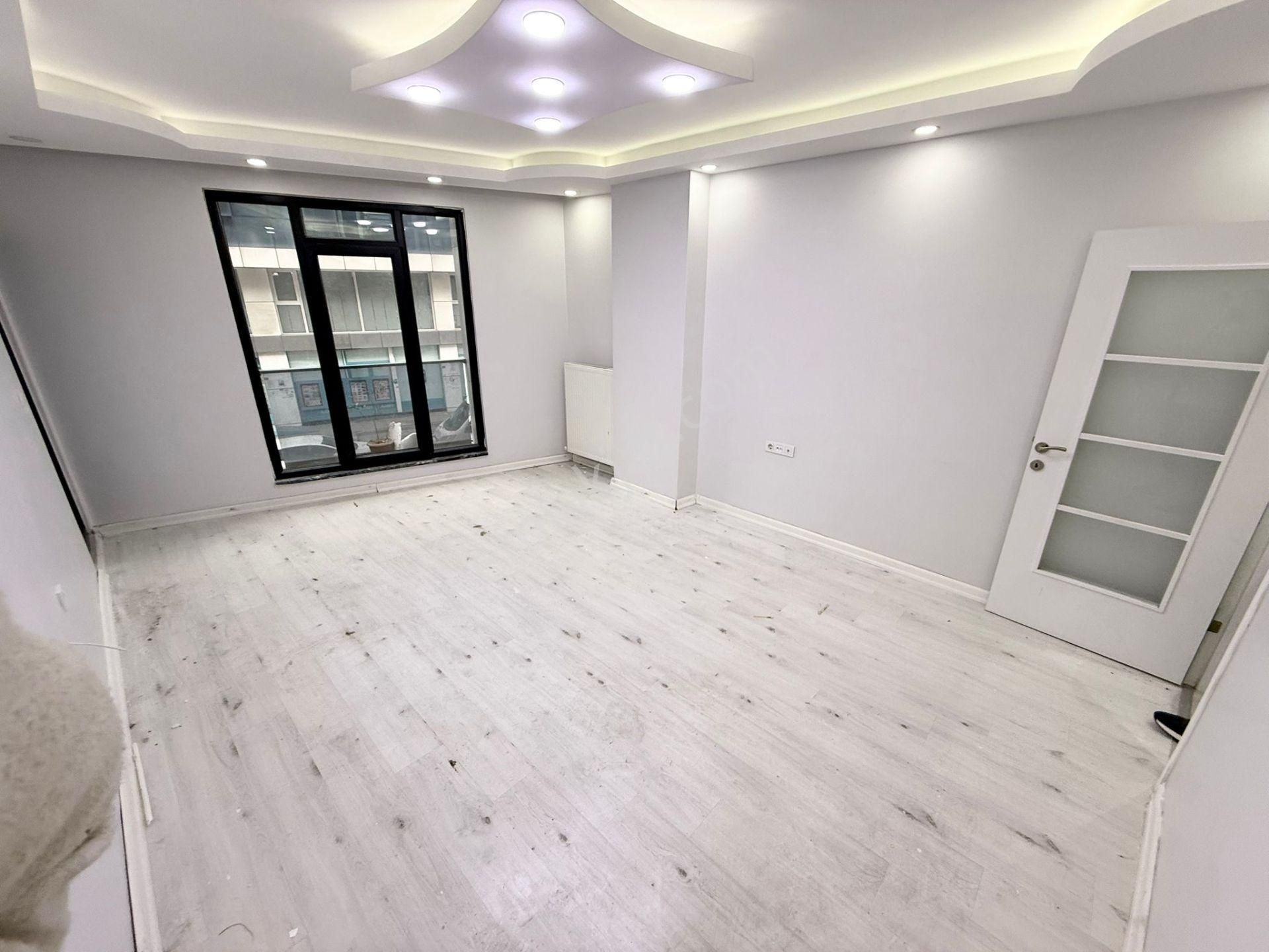 Uğurmumcu Mah Cadde Üzeri 2+1 100m2 1.kat Daire - Görsel 2