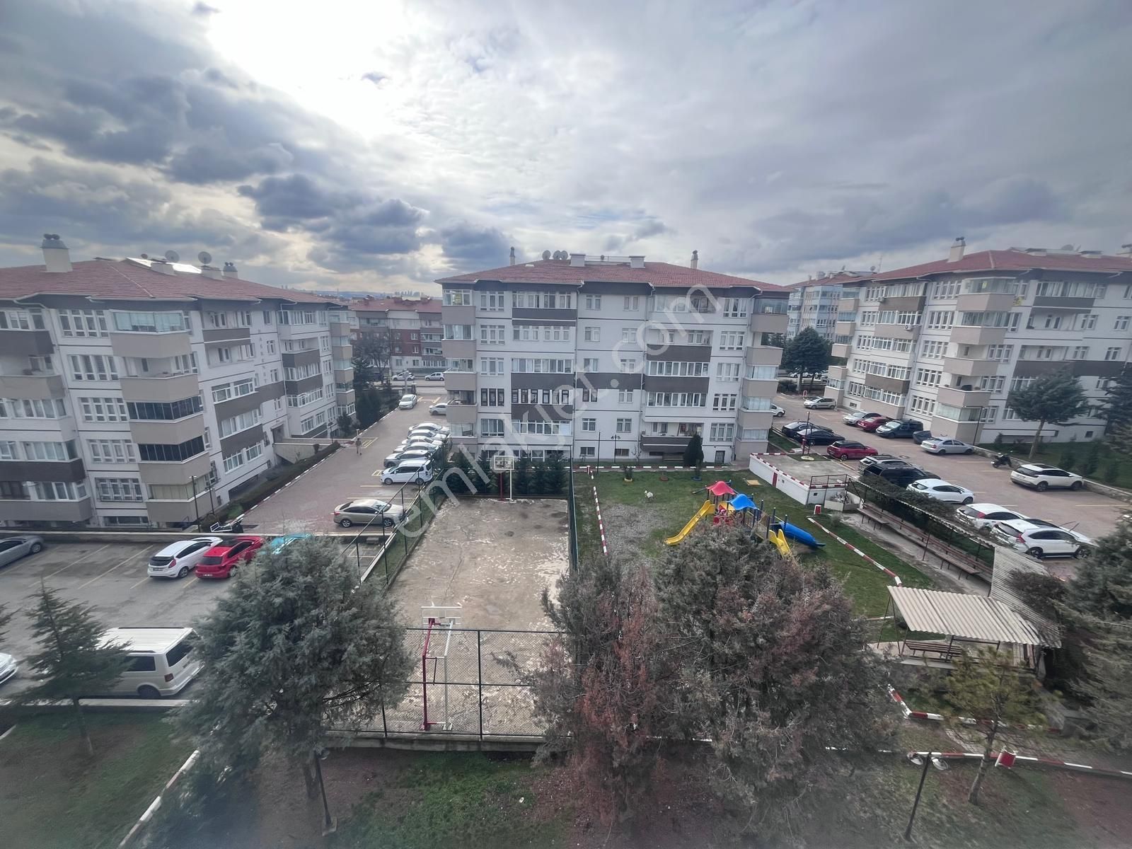 Batıkent-kent Koop'ta- Metro Yanı-site İçi-3+1-satılık Daire - Görsel 8