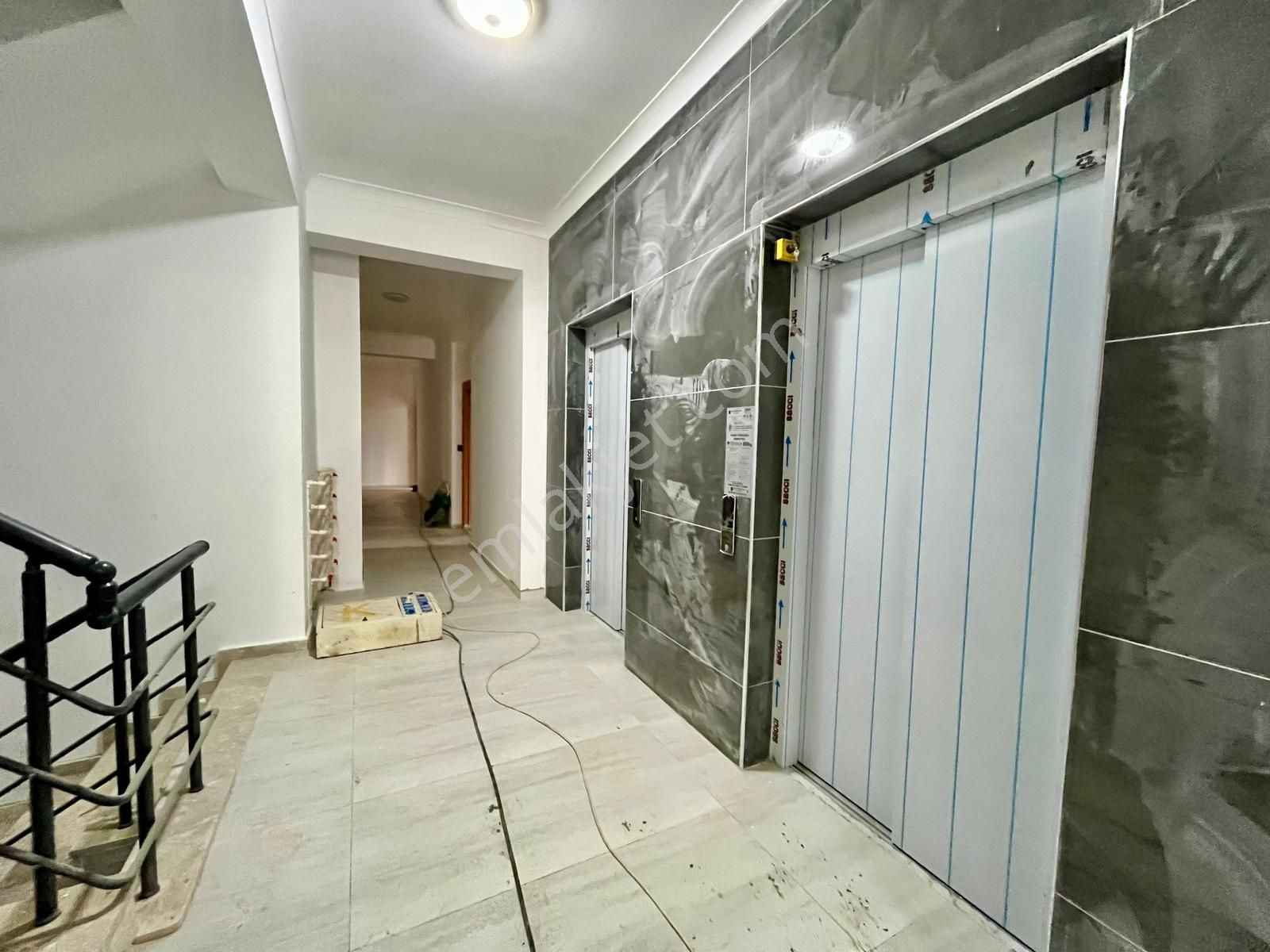 Gümüşden Altınkumda Yerden Isıtmalı Ultra Lüks Tasarım 1+1 Daire - Görsel 34