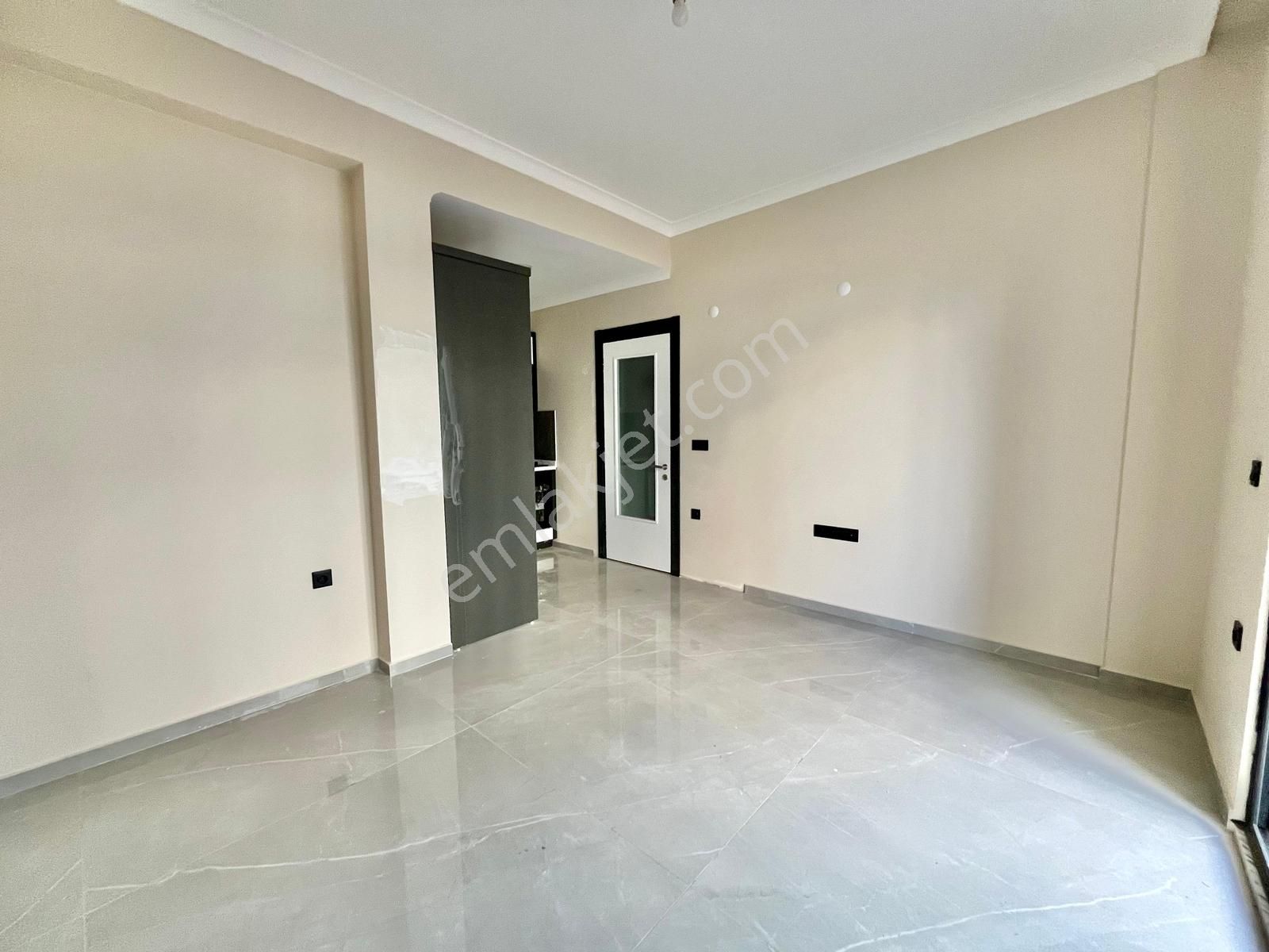 Gümüşden Altınkumda Yerden Isıtmalı Ultra Lüks Tasarım 1+1 Daire - Görsel 2