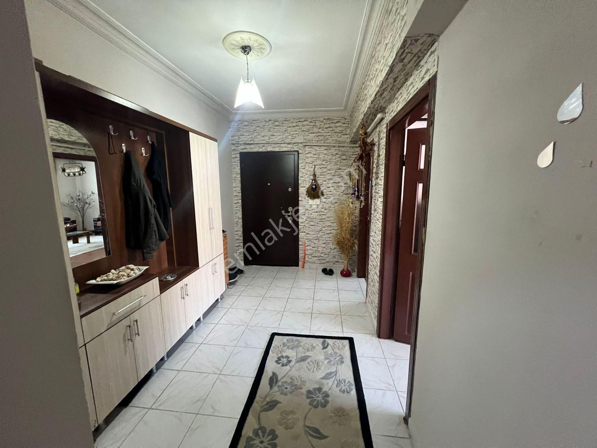 Bilgen Vatan'dan Aktepe'de Cadde Üzeri Orta Kat Ebeveyn Banyolu Güney Cephe Satılık 3+1 Daire - Görsel 24