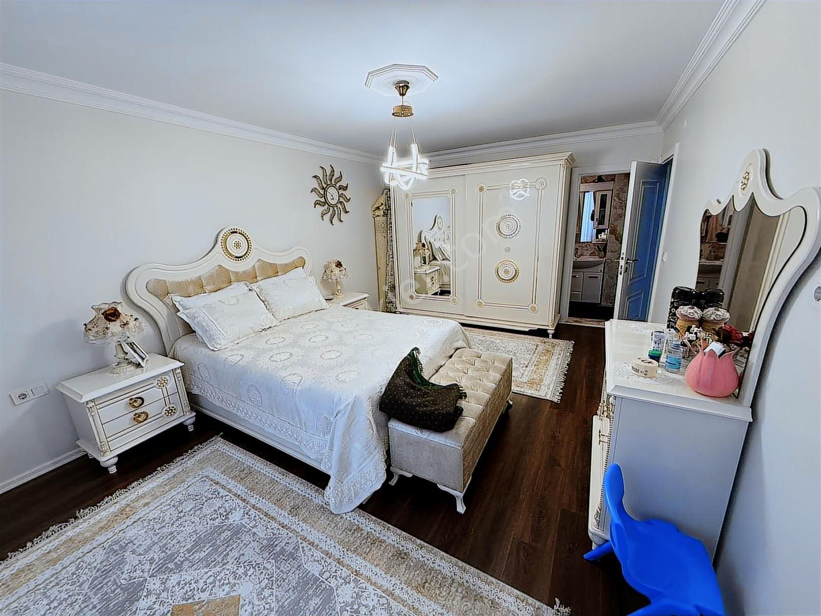 Bağcılar Sancaktepe Mah 5 Yıllık 3+1 170m2 1.kat Satılık Daire - Görsel 19