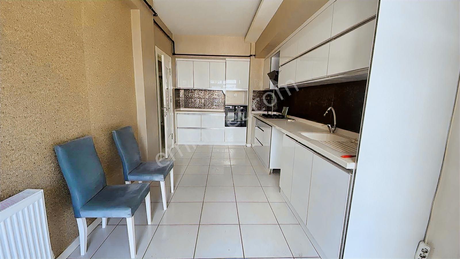 Karatay Fetih Mah Kongre Merkezi Karşısında 4+1 - Görsel 3