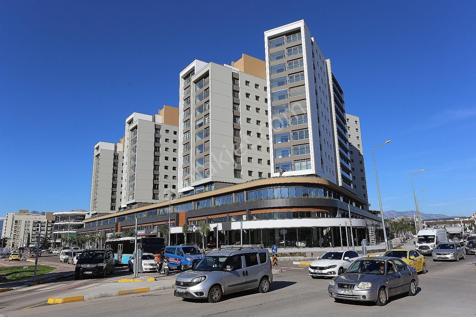 Terra Manzara'da 8. Katta Şehir Manzaralı Daire | Tekce