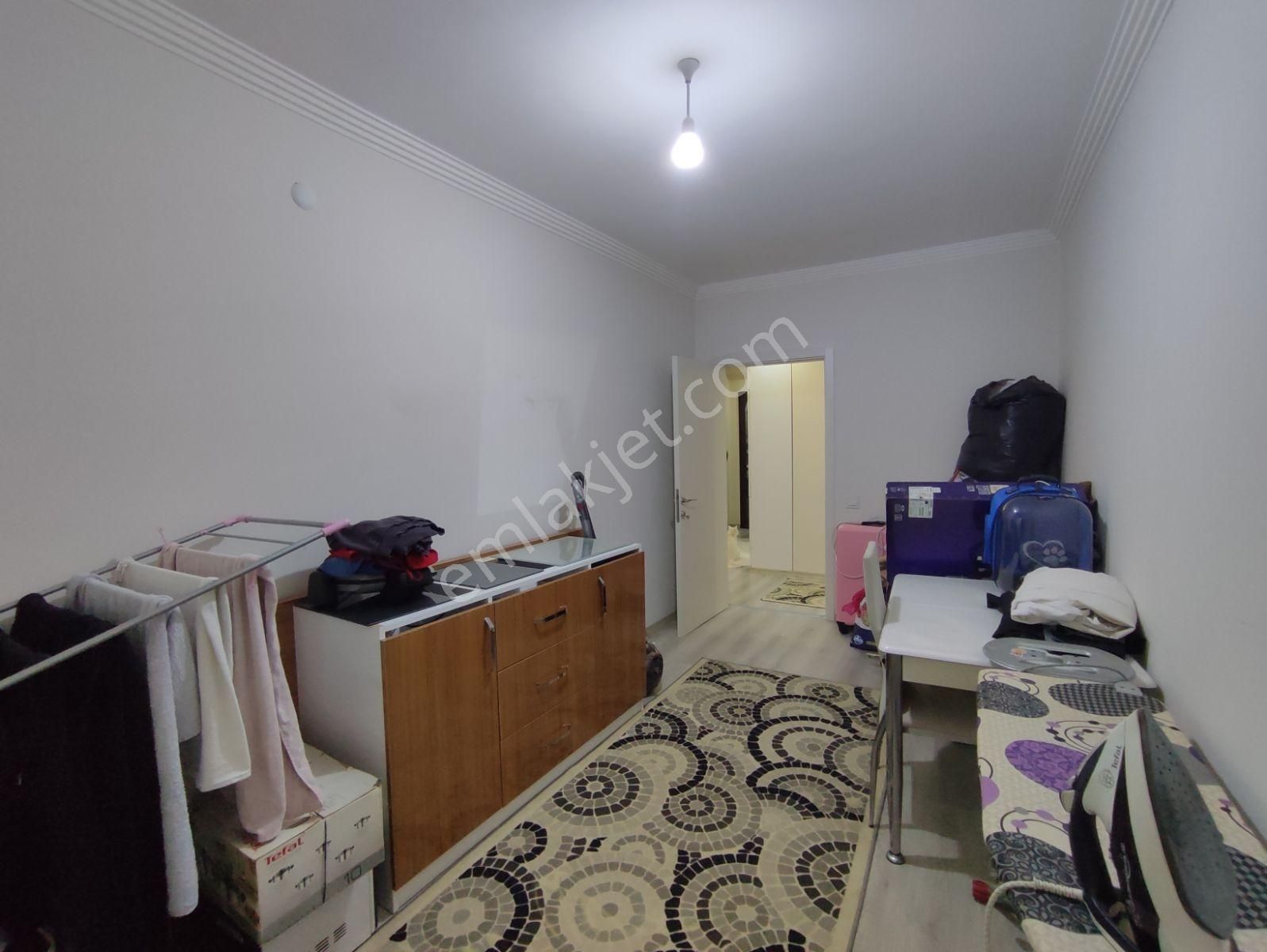 Bahçelievler'de Denize 2. Sokak Ebeveyn Banyolu Satılık Daire - Görsel 6