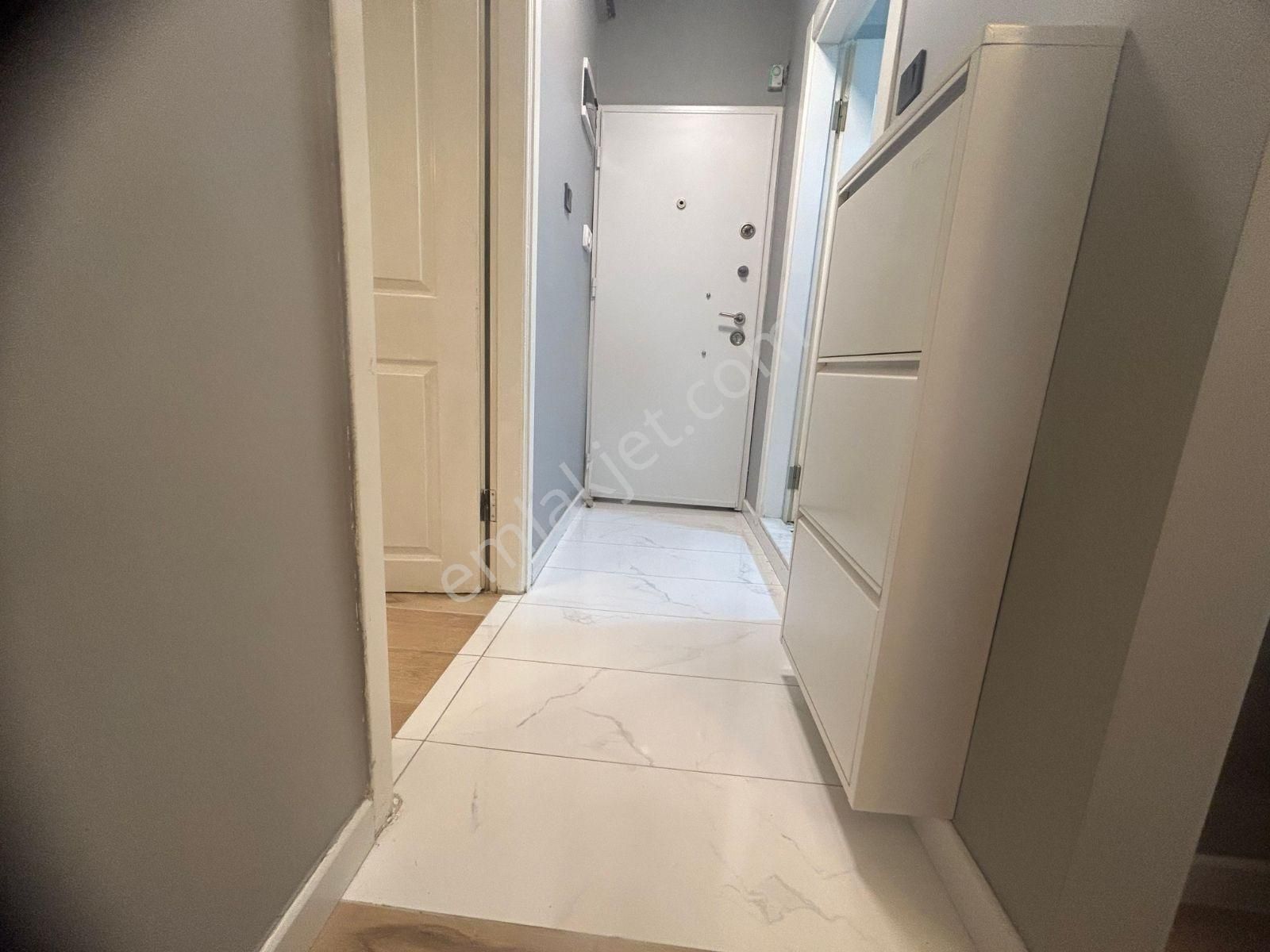 Alsancak'ta 53.000 Tl Kiracılı Satılık 2 Adet 1+1 Daire - Görsel 33