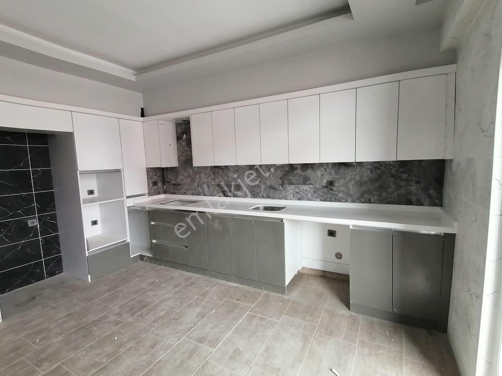 Veysel Karani Caddesi Site İçi Hobi Bahçeli Geniş 3+1 Daireler - Görsel 5