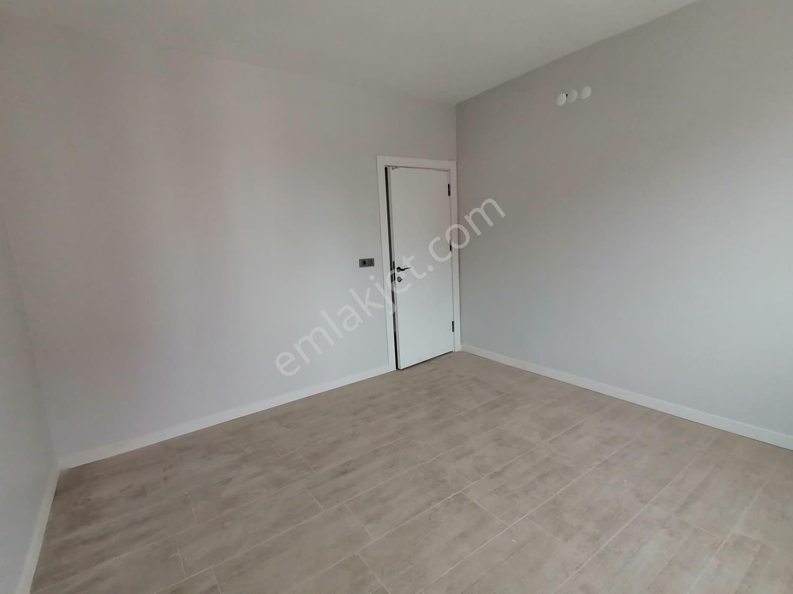 Veysel Karani Caddesi Site İçi Hobi Bahçeli Geniş 3+1 Daireler - Görsel 15