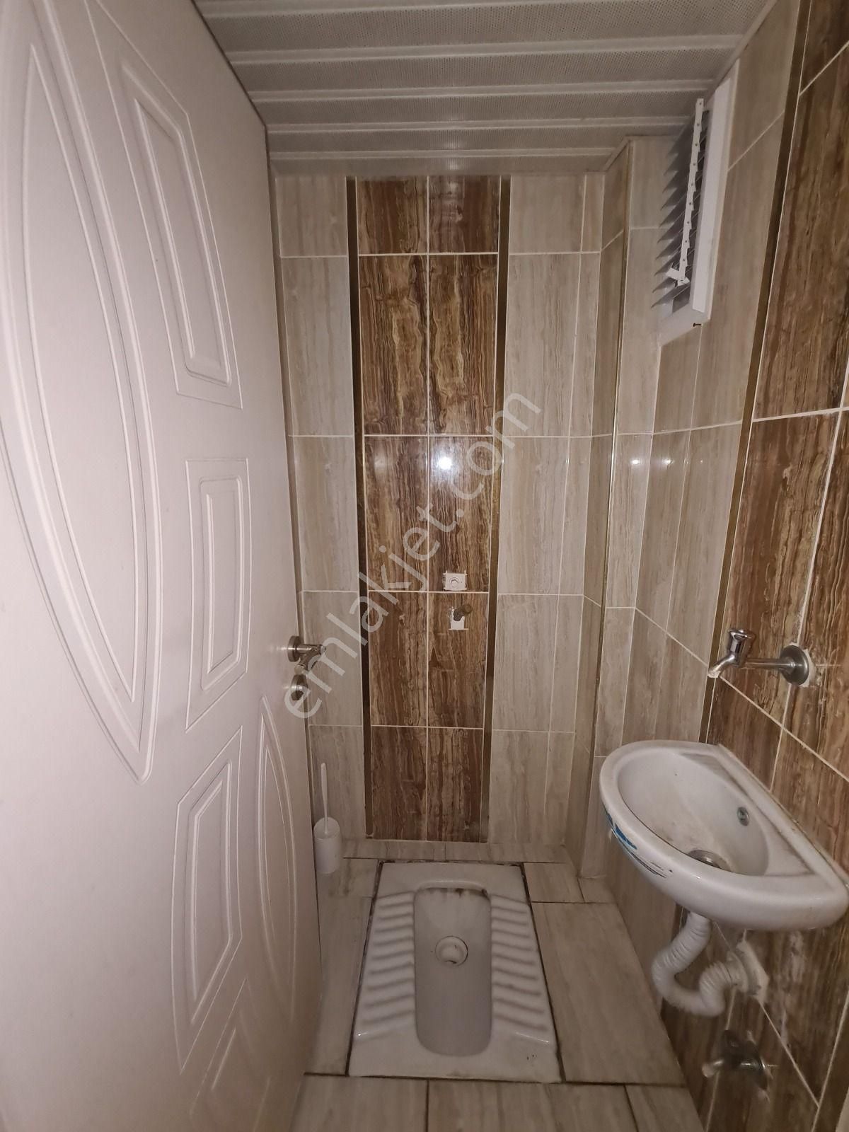 Yükseltepe Perşembe Pazarı Yakını 1.katta 2 Balkonlu Kiralık 3+1 - Görsel 13