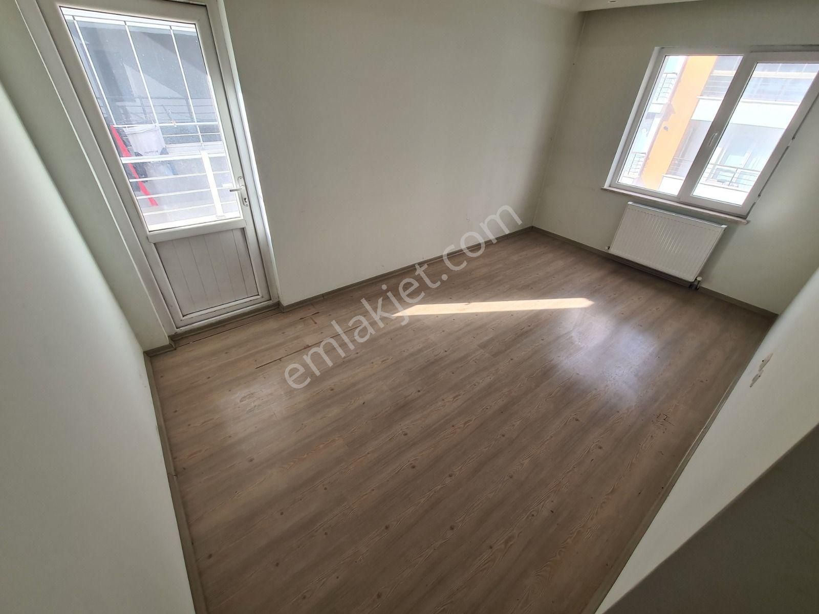 Yükseltepe Perşembe Pazarı Yakını 1.katta 2 Balkonlu Kiralık 3+1 - Görsel 21