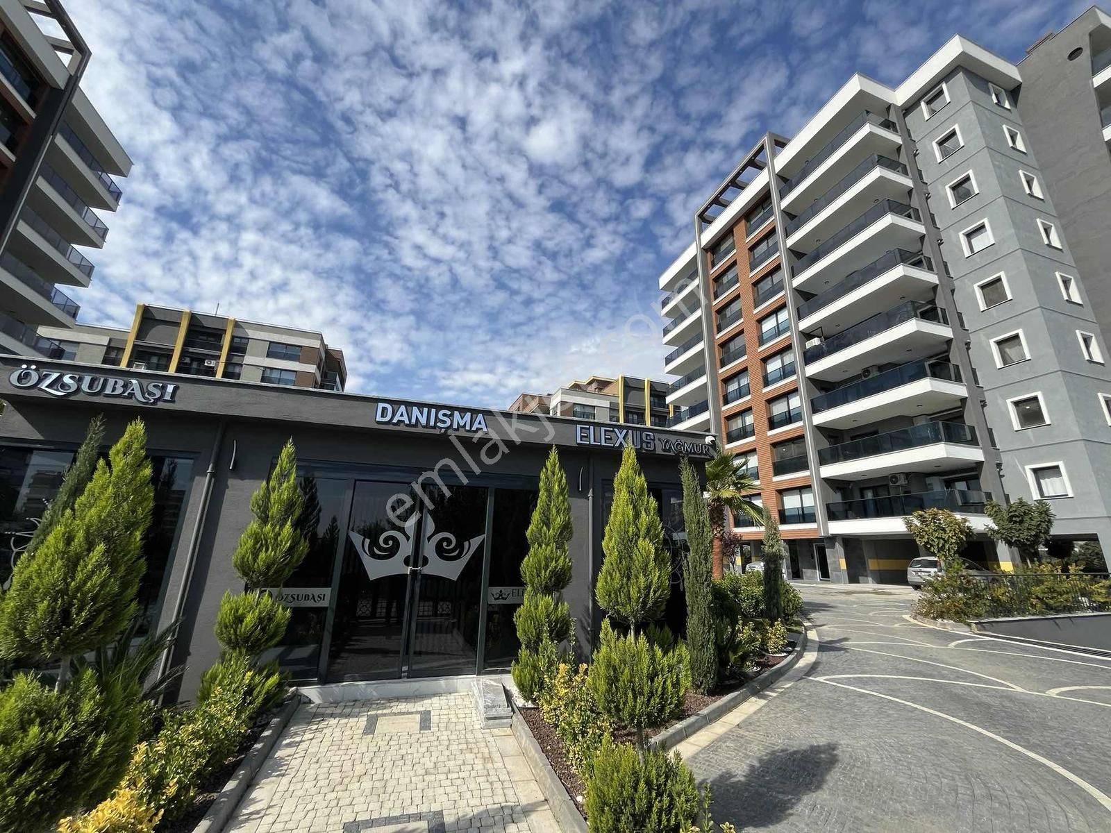 Century21 Işıltı'dan Çevre Yolunda Satılık 3+1 Lüks Rezidans