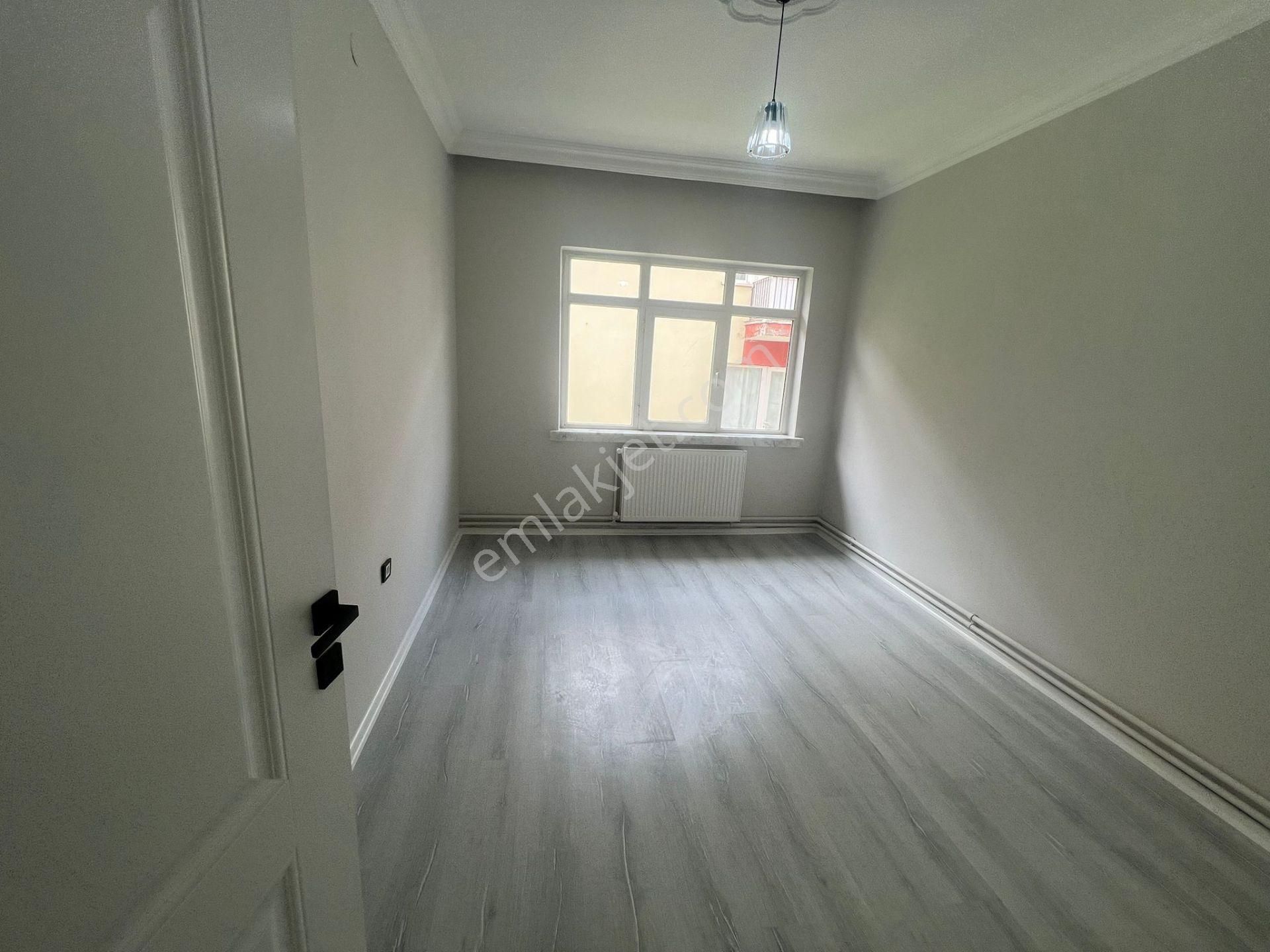 Bilgen Vatan'dan Fatih Caddesi Yakını 3. Kat Megalüks Yapılı Masrafsız Bağımsız Salon 3+1 Satılık - Görsel 15