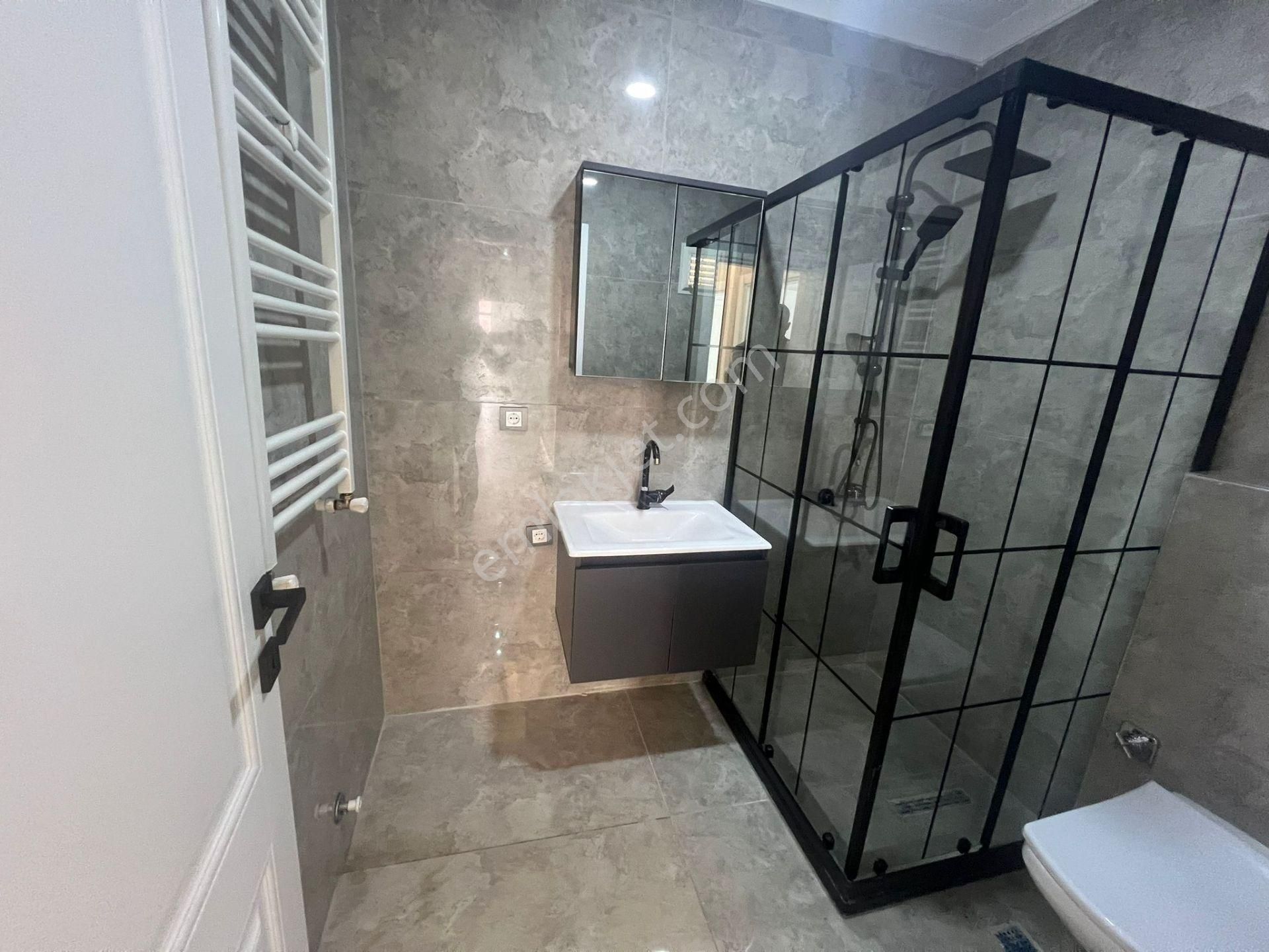 Bilgen Vatan'dan Fatih Caddesi Yakını 3. Kat Megalüks Yapılı Masrafsız Bağımsız Salon 3+1 Satılık - Görsel 17