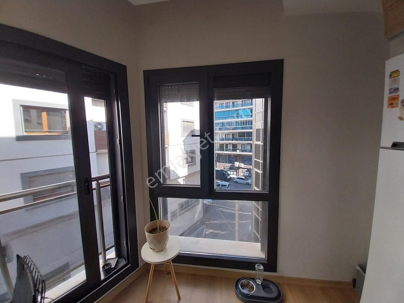 Karşıyaka Anadolu Caddesi Arka Sokağında Satılık 1+1 Daire - Görsel 33