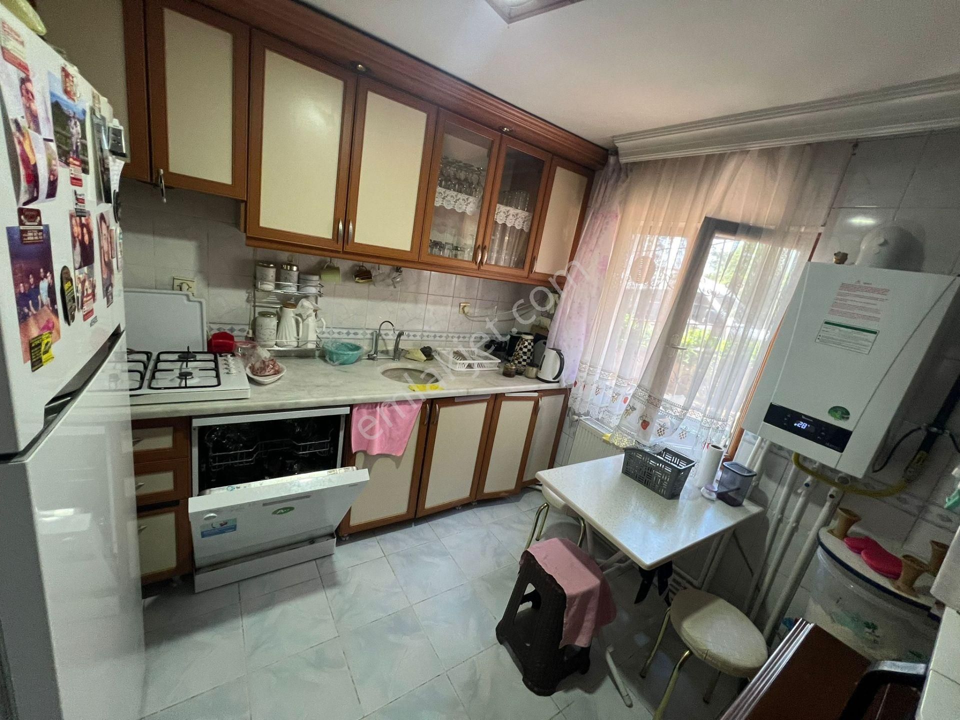 Bilgen Vatan'dan Adnan Menderes Dutluuk Metro Yaknıı Giriş Kat Ön Cephe 3+1 Satılık Daire - Görsel 3