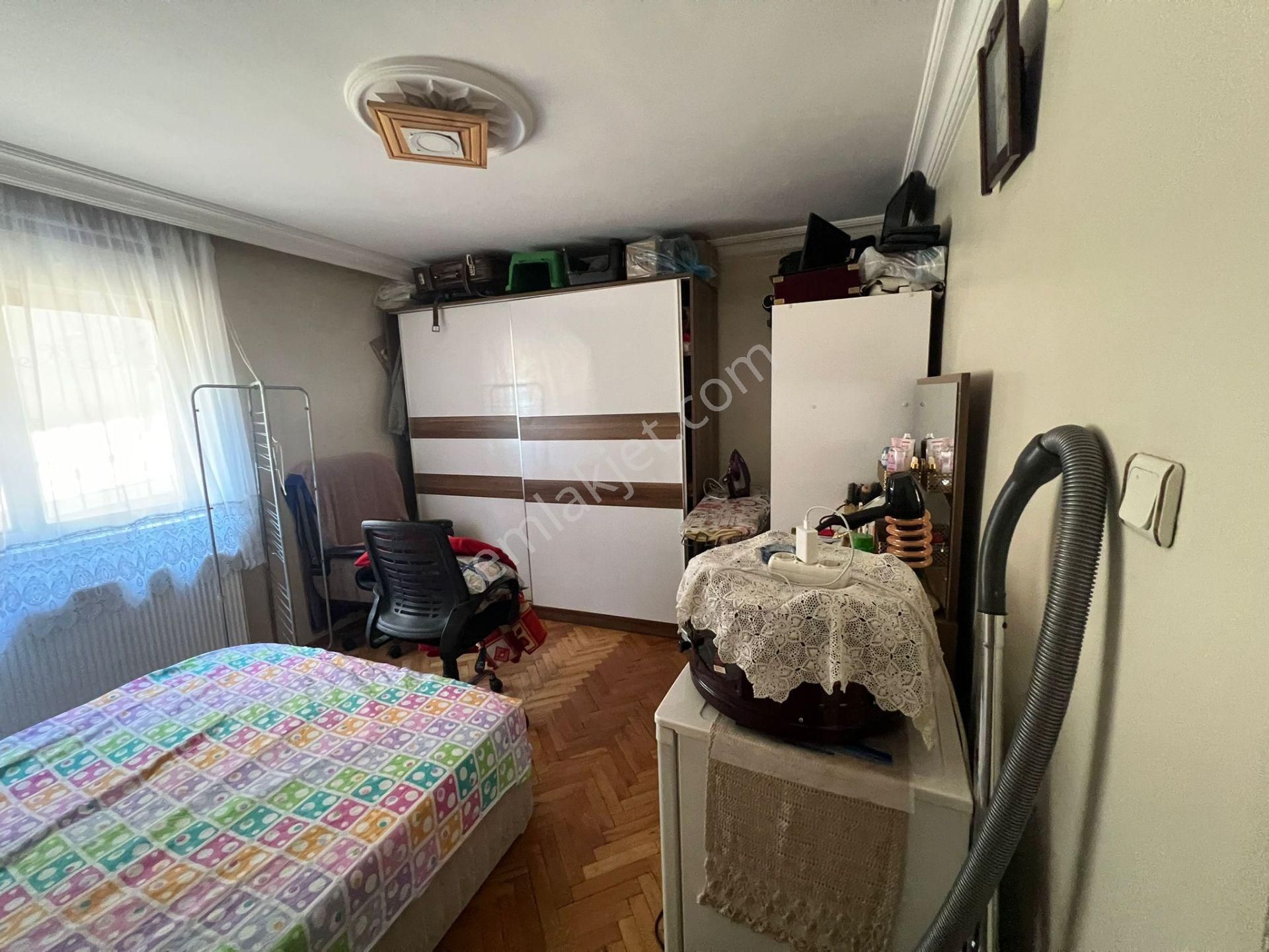 Bilgen Vatan'dan Adnan Menderes Dutluuk Metro Yaknıı Giriş Kat Ön Cephe 3+1 Satılık Daire - Görsel 23