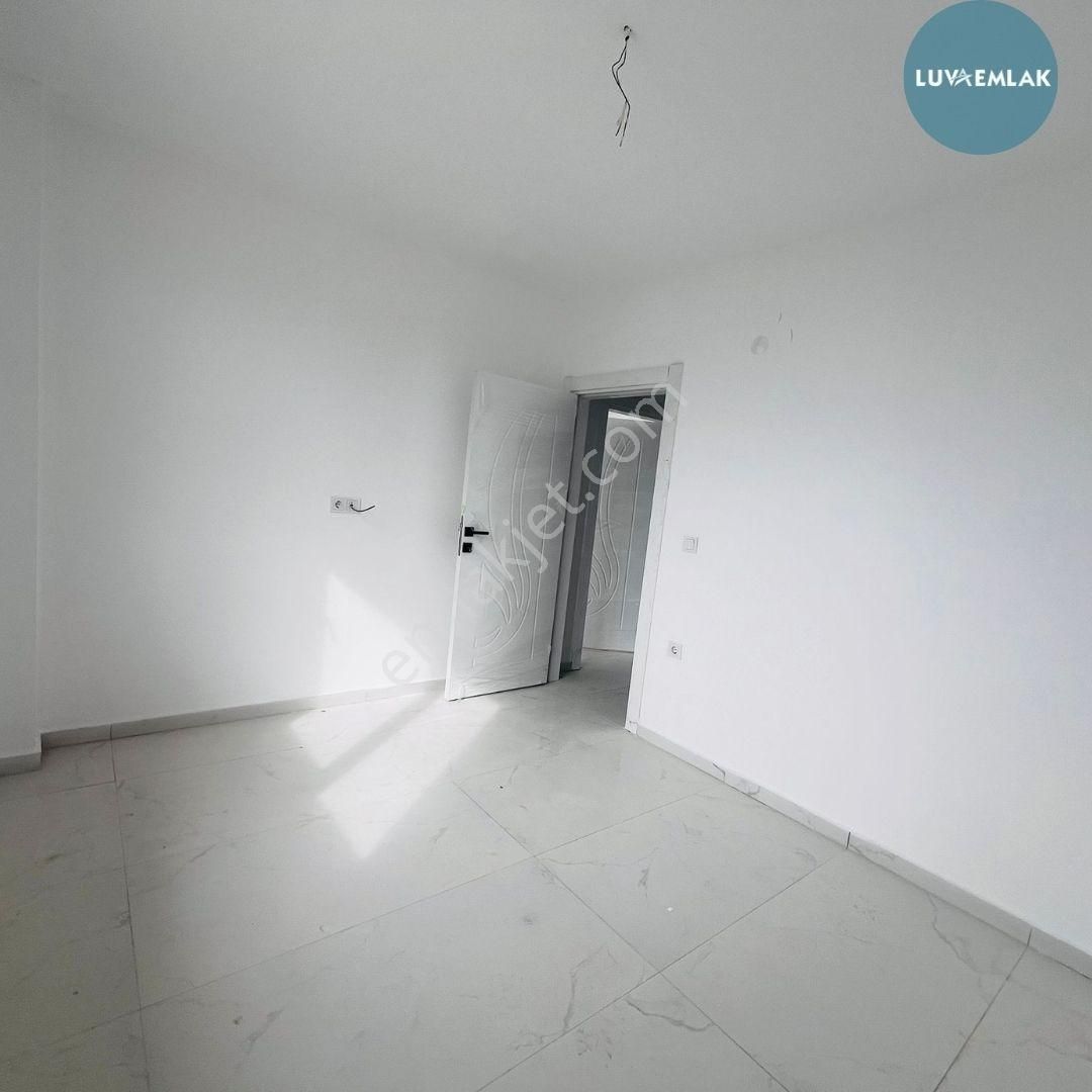 Didim Akbük'te Panoramik Deniz Manzaralı 2+1 Sıfır Yapı - Görsel 8