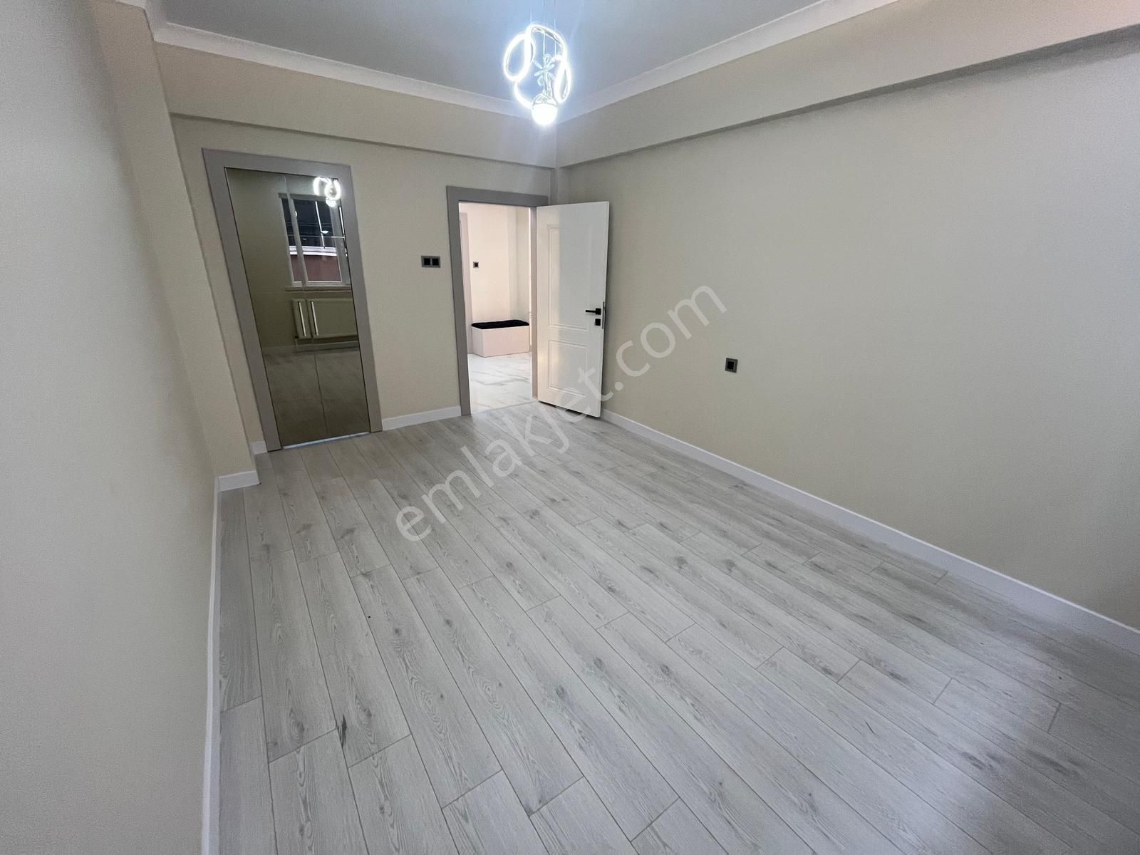 Mç Emlak'tan Mareşal Çakmak Mahallesin'de 3+1 Satılık Daire - Görsel 8