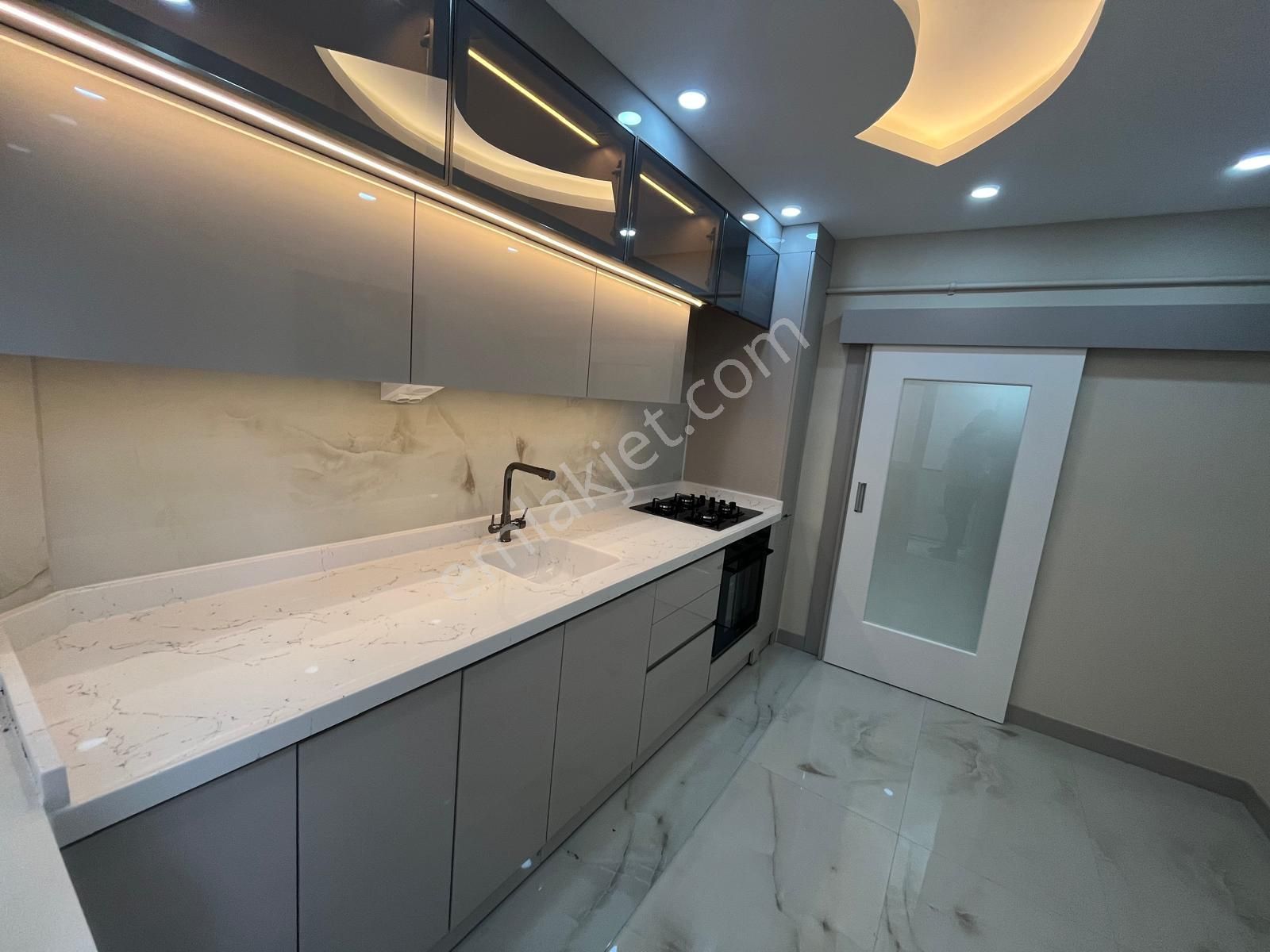 Mç Emlak'tan Mareşal Çakmak Mahallesin'de 3+1 Satılık Daire - Görsel 4