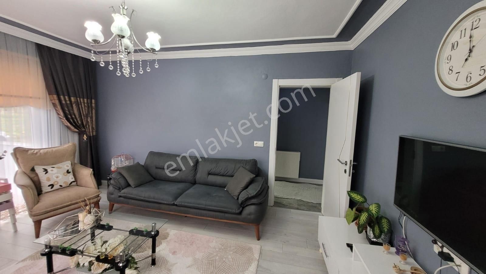 Serdivan Uzunköy De İki Katlı Müstakil Ev - Görsel 19