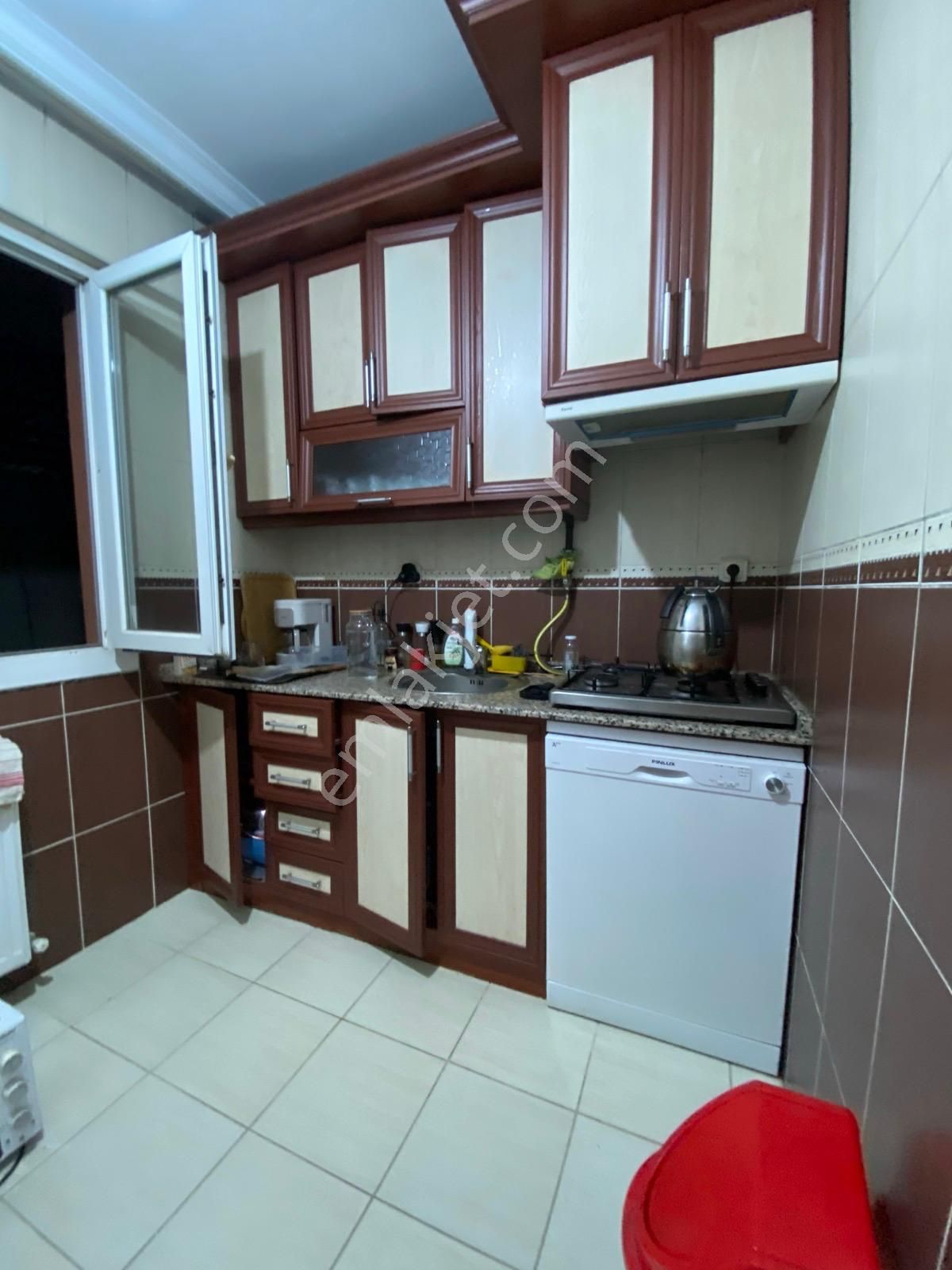 Yeşilyurt Mit. Loj. Karşısı Otoparklı Genç Bina'da Köşe 1+1 - Görsel 18