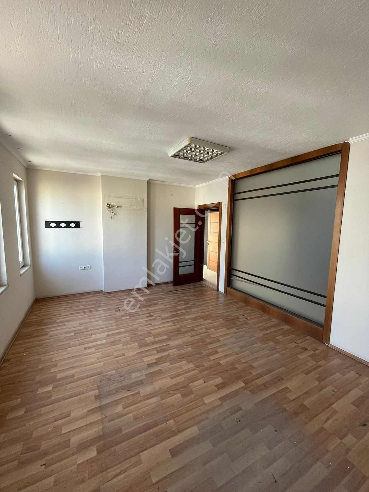 Serik Orta Mahalle İşler Caddesinde Satılık 150 M² Ofis - Görsel 23