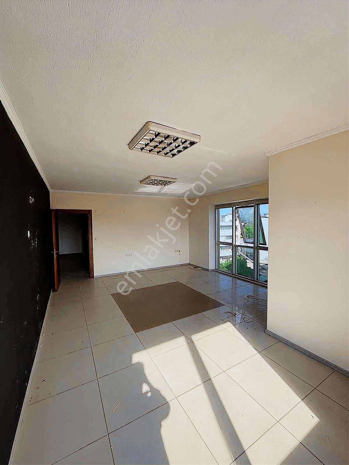 Serik Orta Mahalle İşler Caddesinde Satılık 150 M² Ofis - Görsel 2
