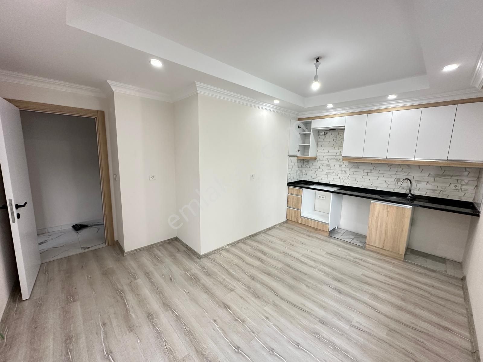 Merkezde Sakın Konumda 1+1 - Görsel 5