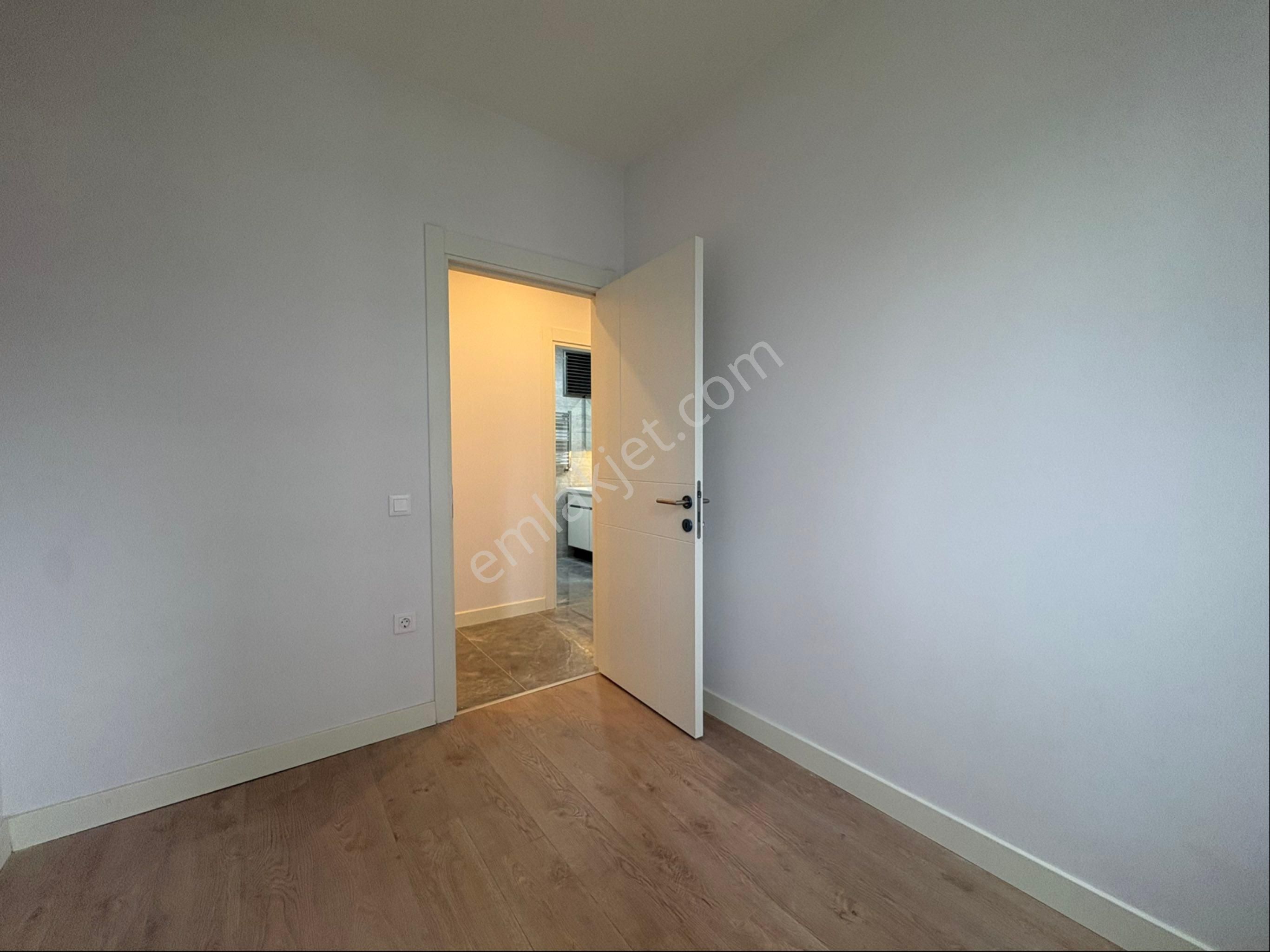 Oben'den Sıfır Binada Bağdat Caddesine 3. Bina 3+1 90 M² Net - Görsel 11