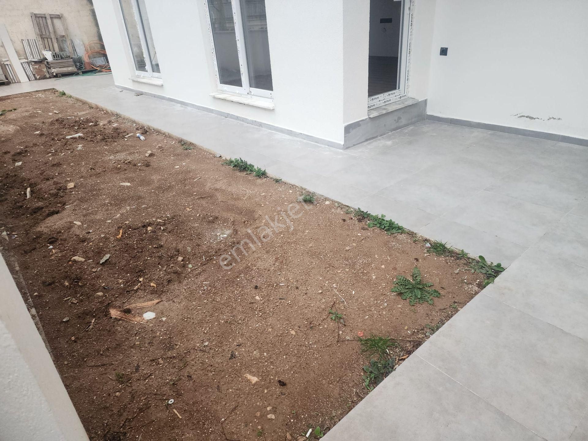 Didim Hisar Mahallesi’nde Müstakil Bahçeli, Geniş Verandalı 2+1 Daire - Fiyat: 4.100.000 Tl - Görsel 4