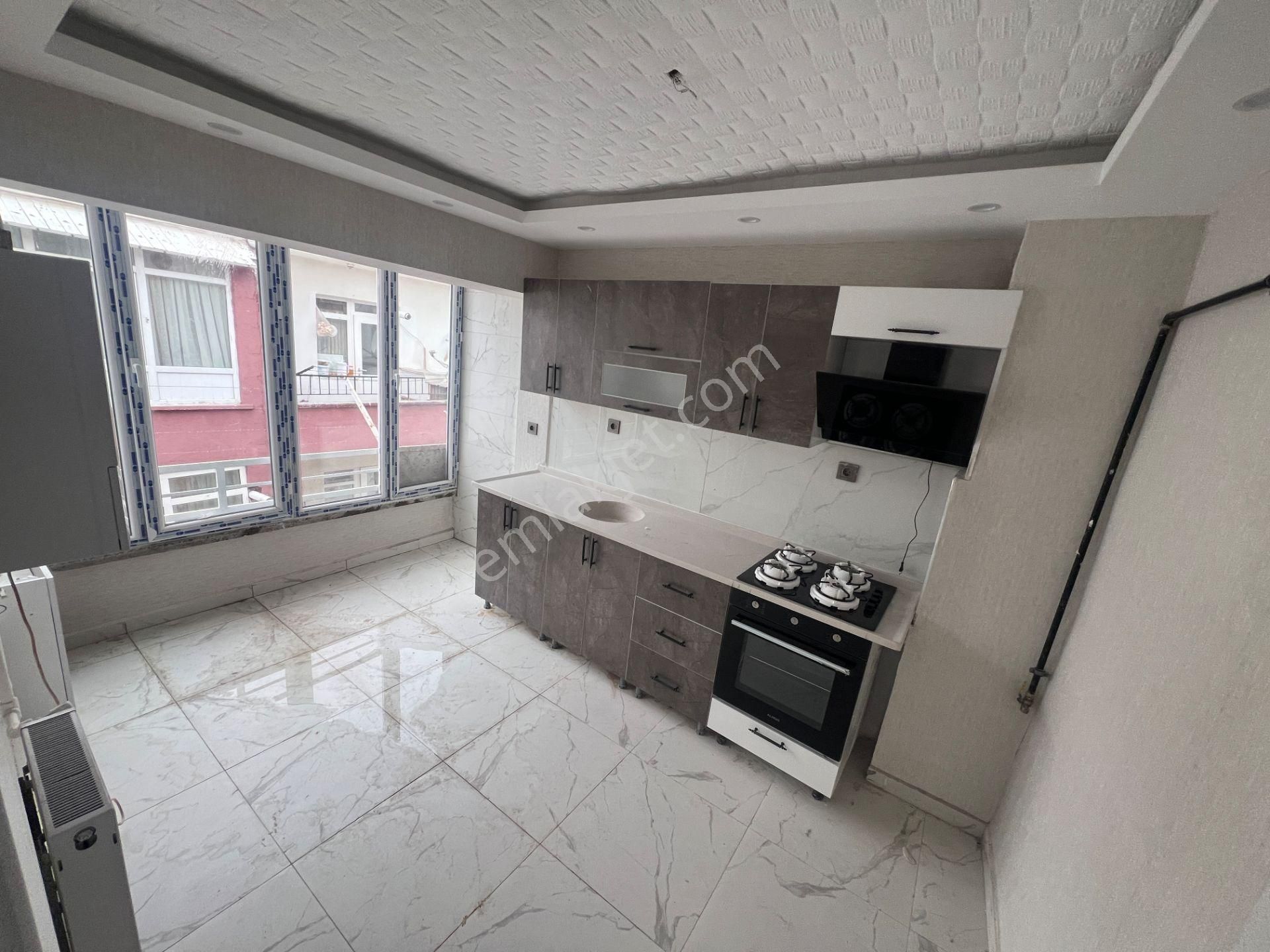 Sincan Plevne Mah Ön Cephe Katta 120m2 3+1 Satılık Daire - Görsel 3