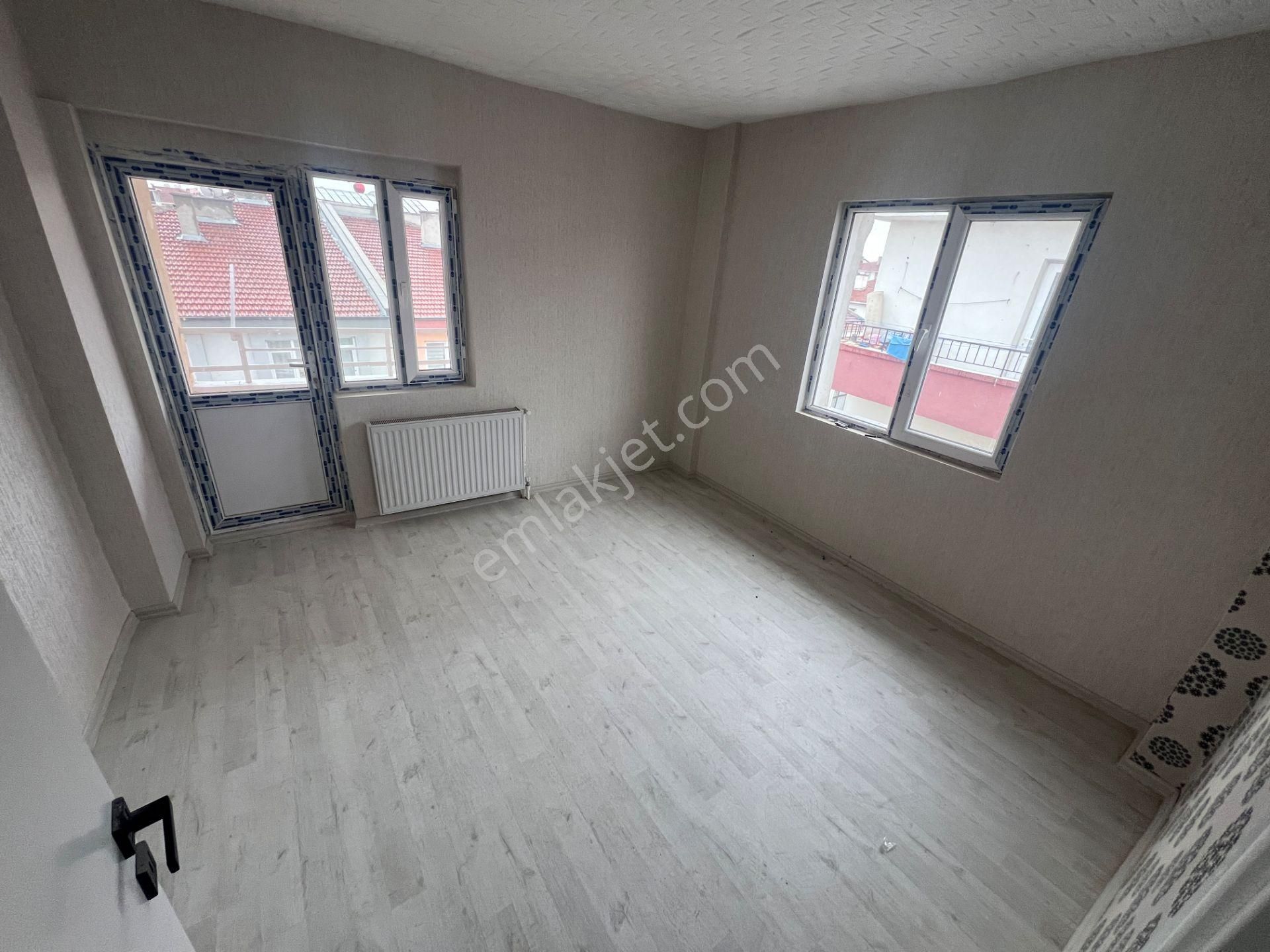 Sincan Plevne Mah Ön Cephe Katta 120m2 3+1 Satılık Daire - Görsel 18
