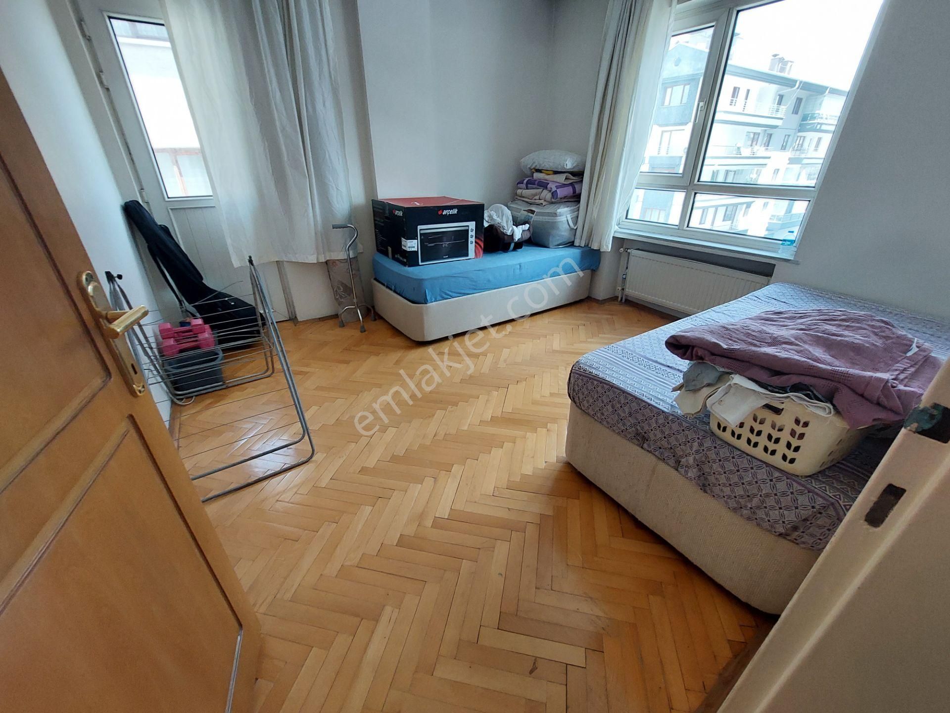 Acilll Göral Emlak 3+1 Boş Daire 2.kat Ön Cephe Kabil Caddesi Üzerin De - Görsel 8