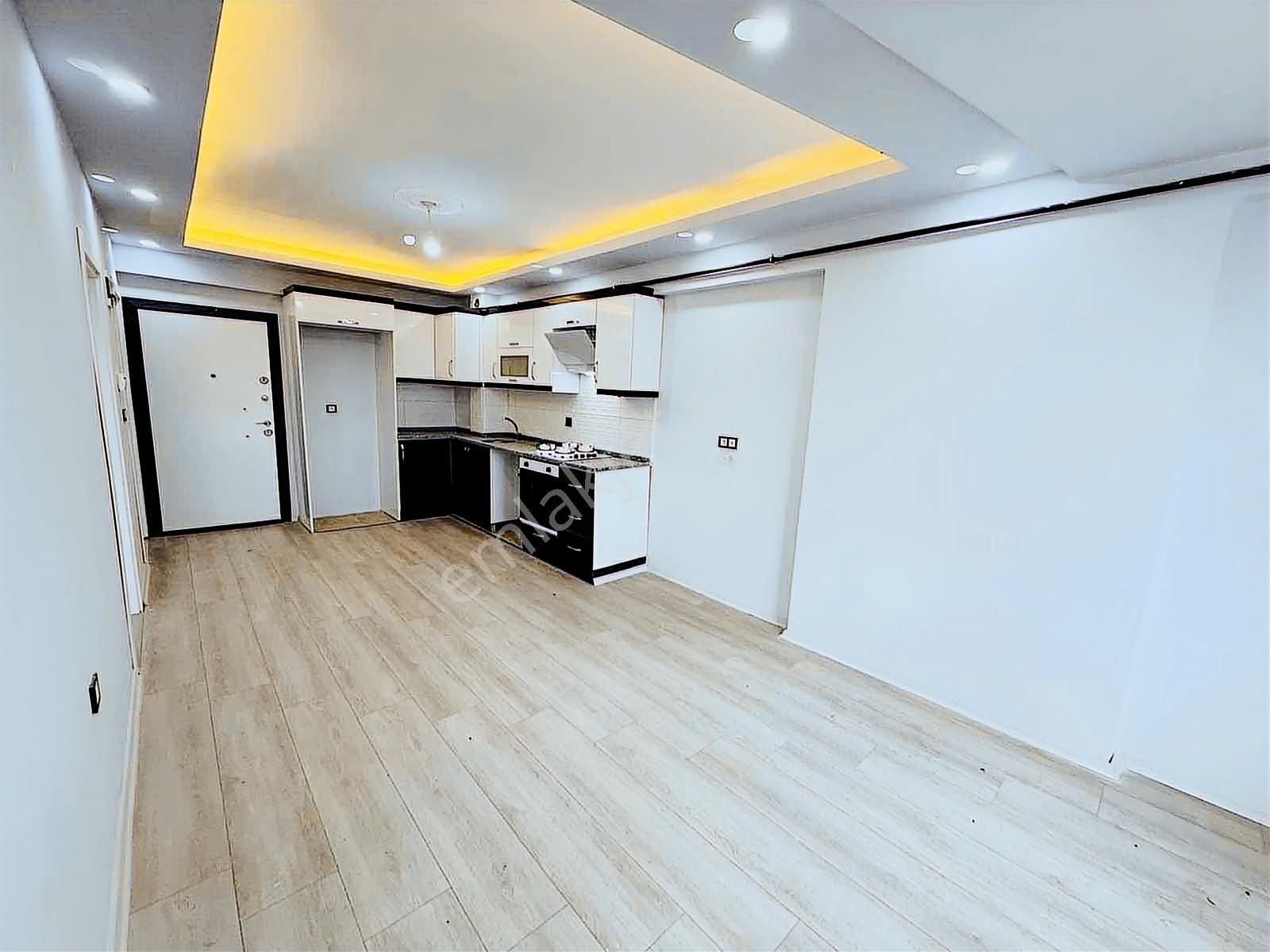 Havuzlar Mah Cumhuriyet Parkı Yakını 1+1 Acil Satılık Daire - Görsel 2