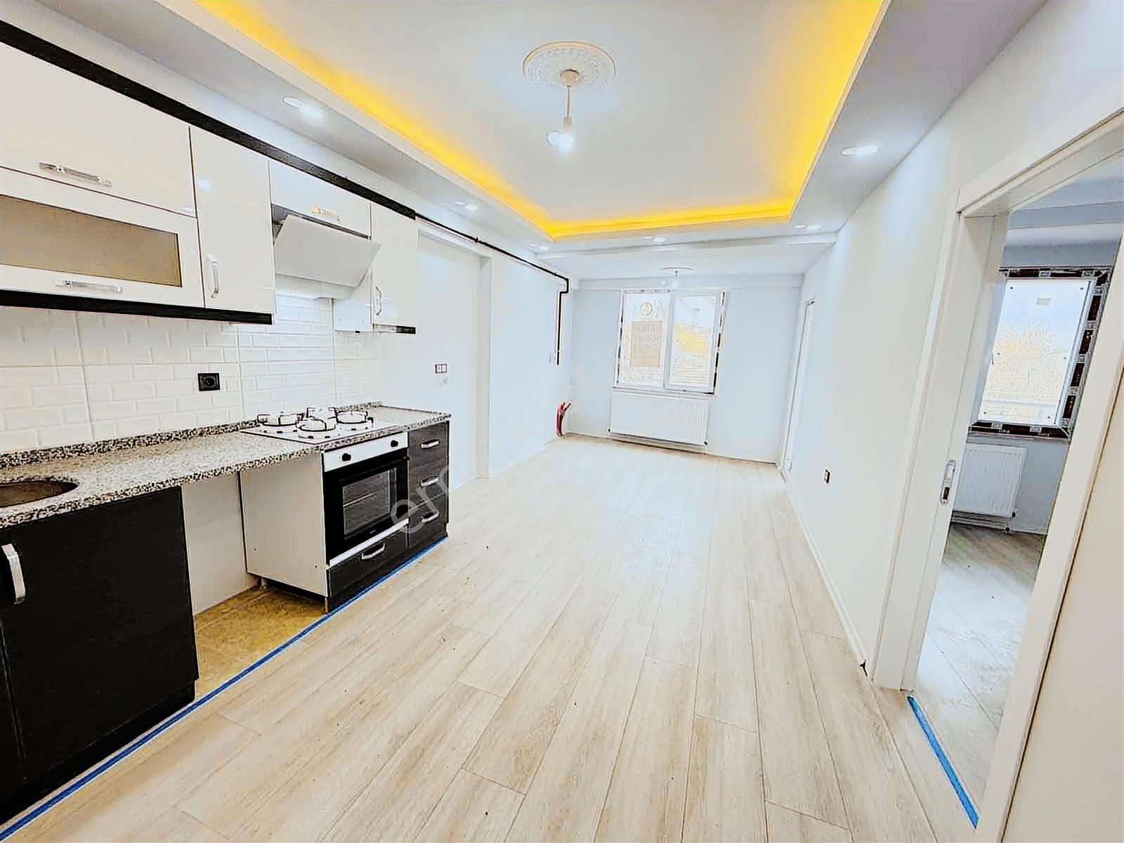 Havuzlar Mah Cumhuriyet Parkı Yakını 1+1 Acil Satılık Daire - Görsel 6