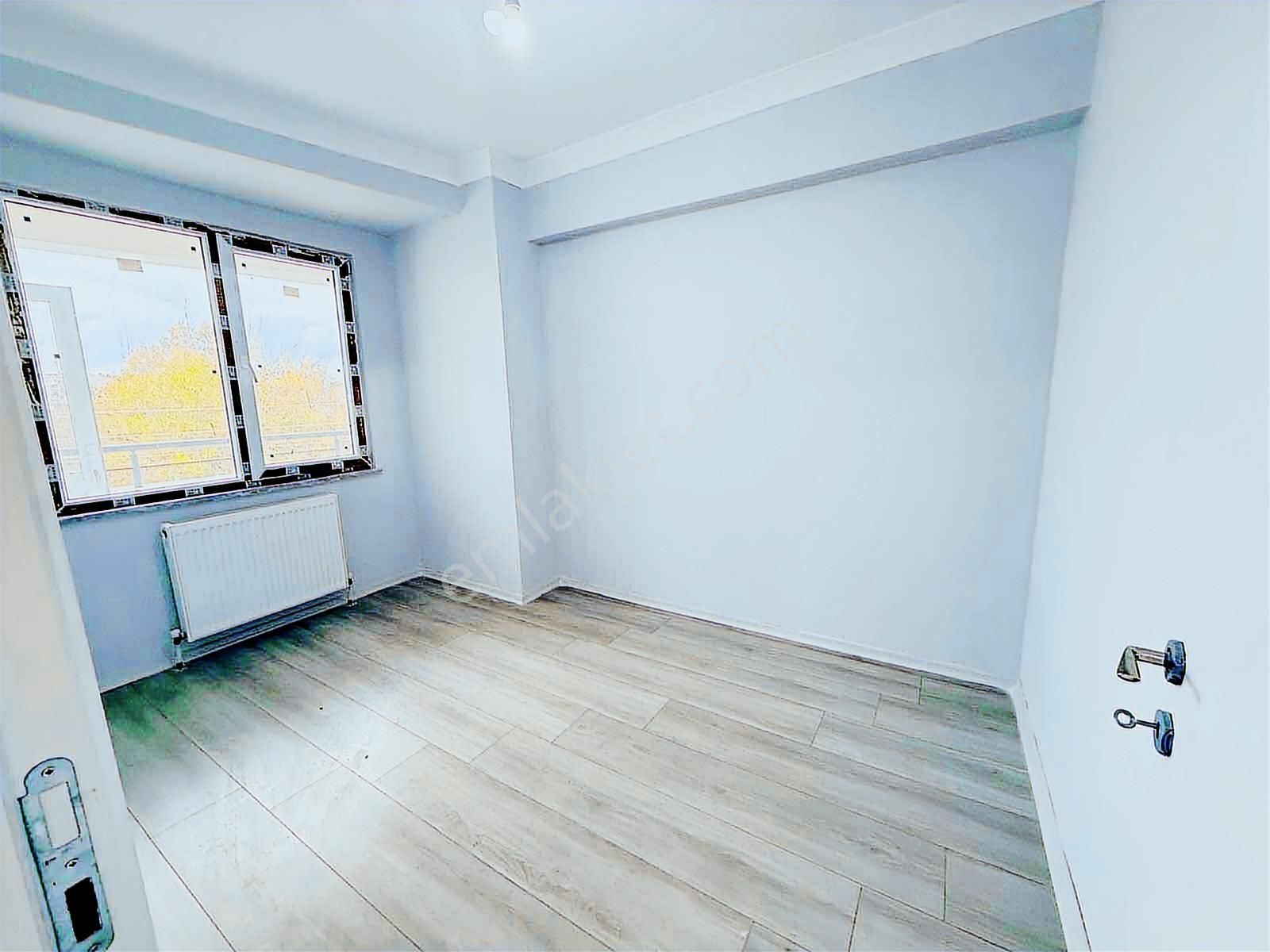 Havuzlar Mah Cumhuriyet Parkı Yakını 1+1 Acil Satılık Daire - Görsel 12