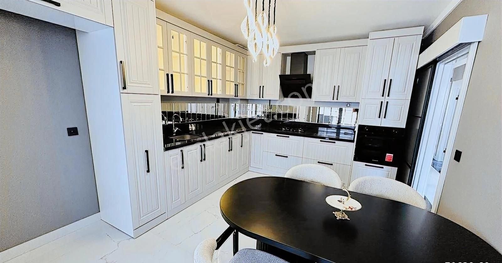 Kc Emlaktan 150m2 %50 Kiredili Ultra Lüks 4+1 Eşyalı Daire - Görsel 29