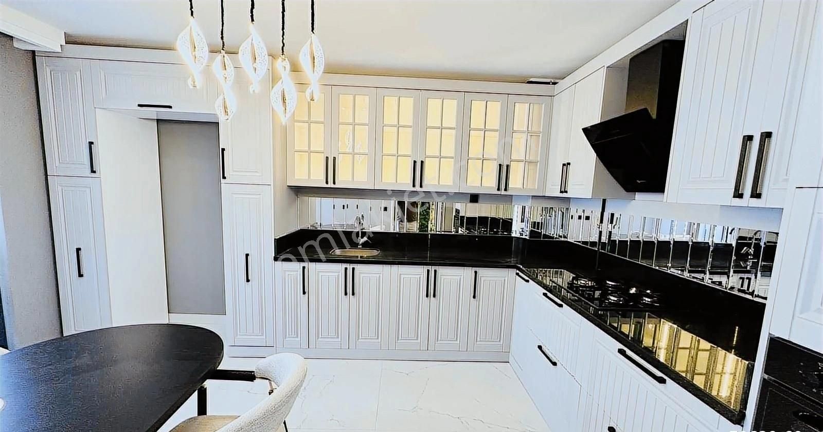 Kc Emlaktan 150m2 %50 Kiredili Ultra Lüks 4+1 Eşyalı Daire - Görsel 7