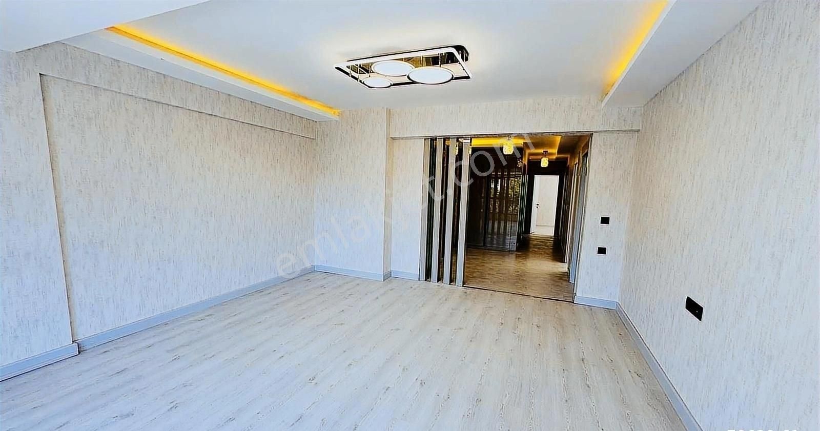 Kc Emlaktan Köşe Başında Site İçerisinde Ultra Lüks 3+1 Daire - Görsel 3