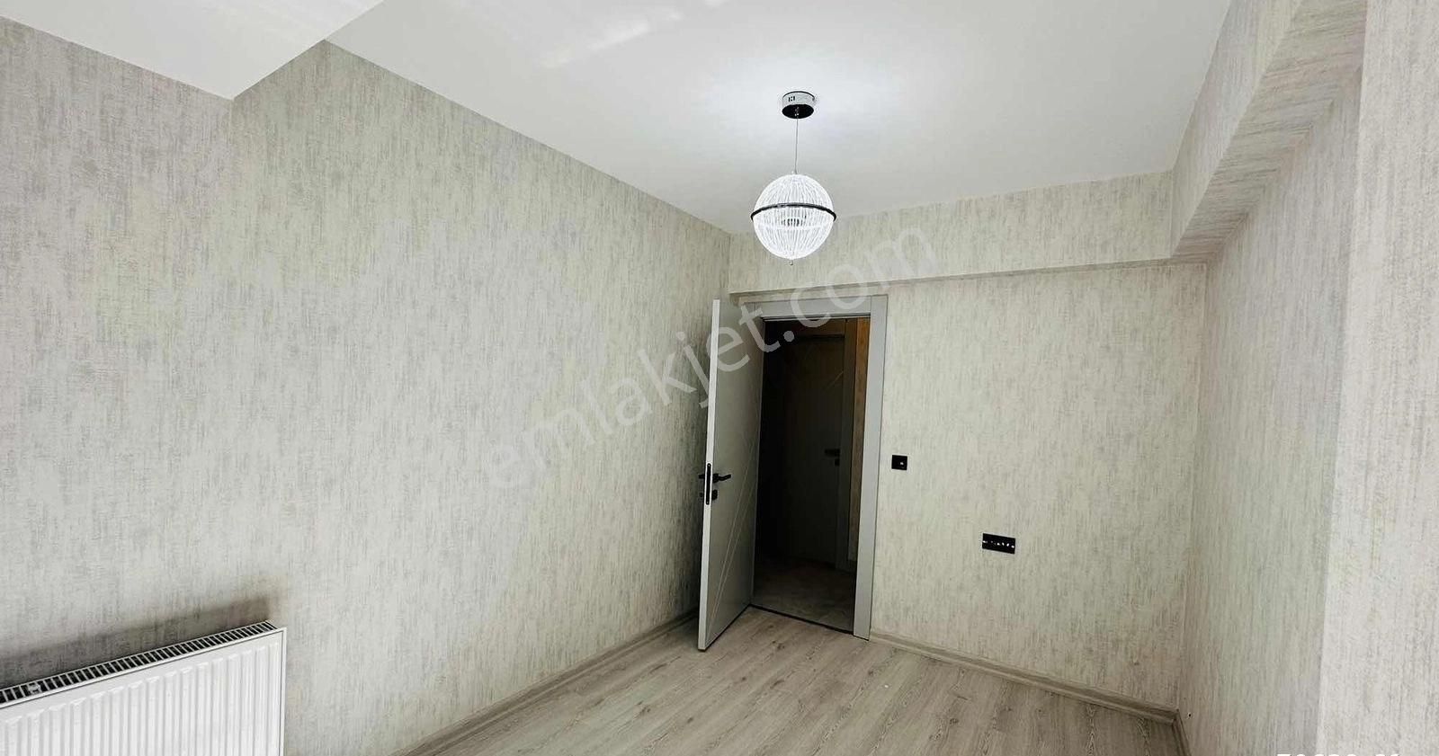 Kc Emlaktan Köşe Başında Site İçerisinde Ultra Lüks 3+1 Daire - Görsel 2