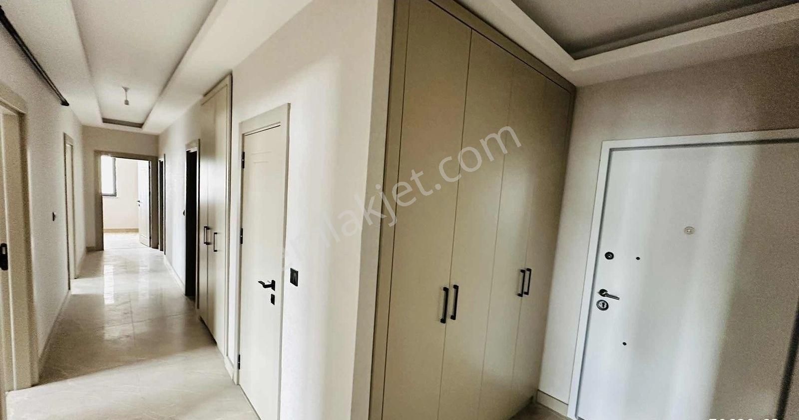 Kc Emlaktan Site İçerisinde Ultra Lüks 4+1 165m2 Daire - Görsel 25