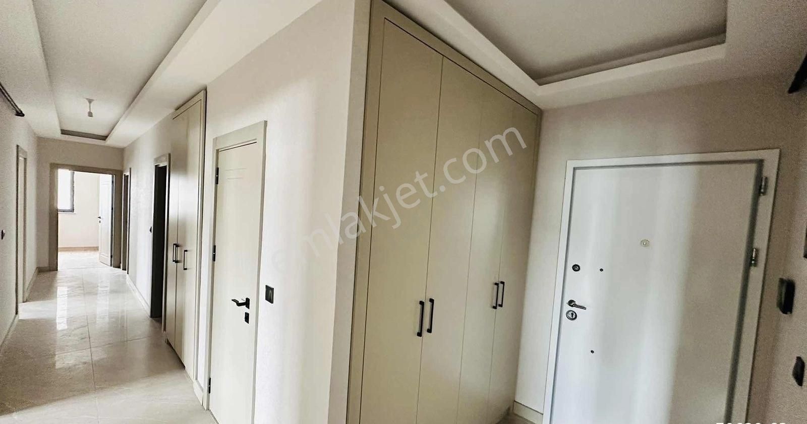 Kc Emlaktan Site İçerisinde Ultra Lüks 4+1 165m2 Daire - Görsel 34