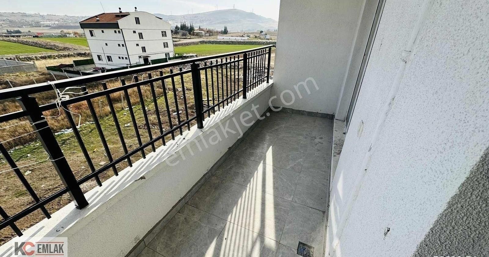 Kc Emlaktan Bölgenin En Uygun Katta 2+1 Lüks Krediye Uygun Daıre - Görsel 7