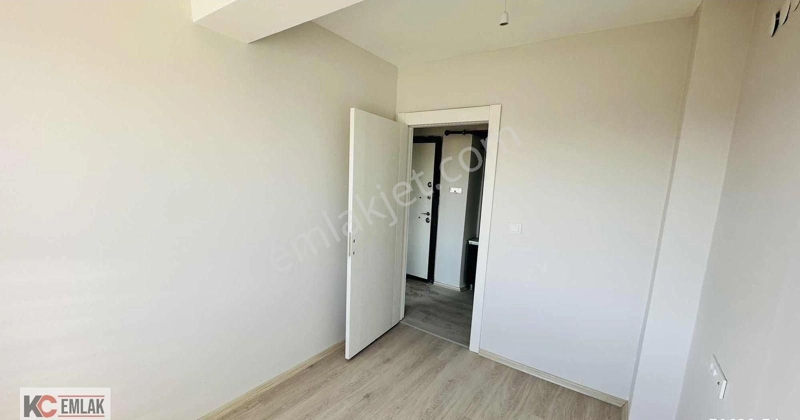 Kc Emlaktan Bölgenin En Uygun Katta 2+1 Lüks Krediye Uygun Daıre - Görsel 12