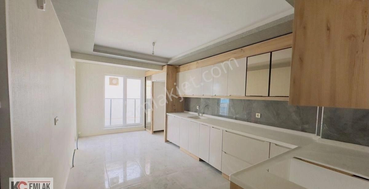 Kc Emlaktan Ara Katta İskanlı Krediye Uygun 140m2 3+1 Merkezi Lokasyonda Fırsat Dairesi - Görsel 17