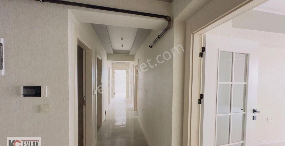 Kc Emlaktan Ara Katta İskanlı Krediye Uygun 140m2 3+1 Merkezi Lokasyonda Fırsat Dairesi - Görsel 12
