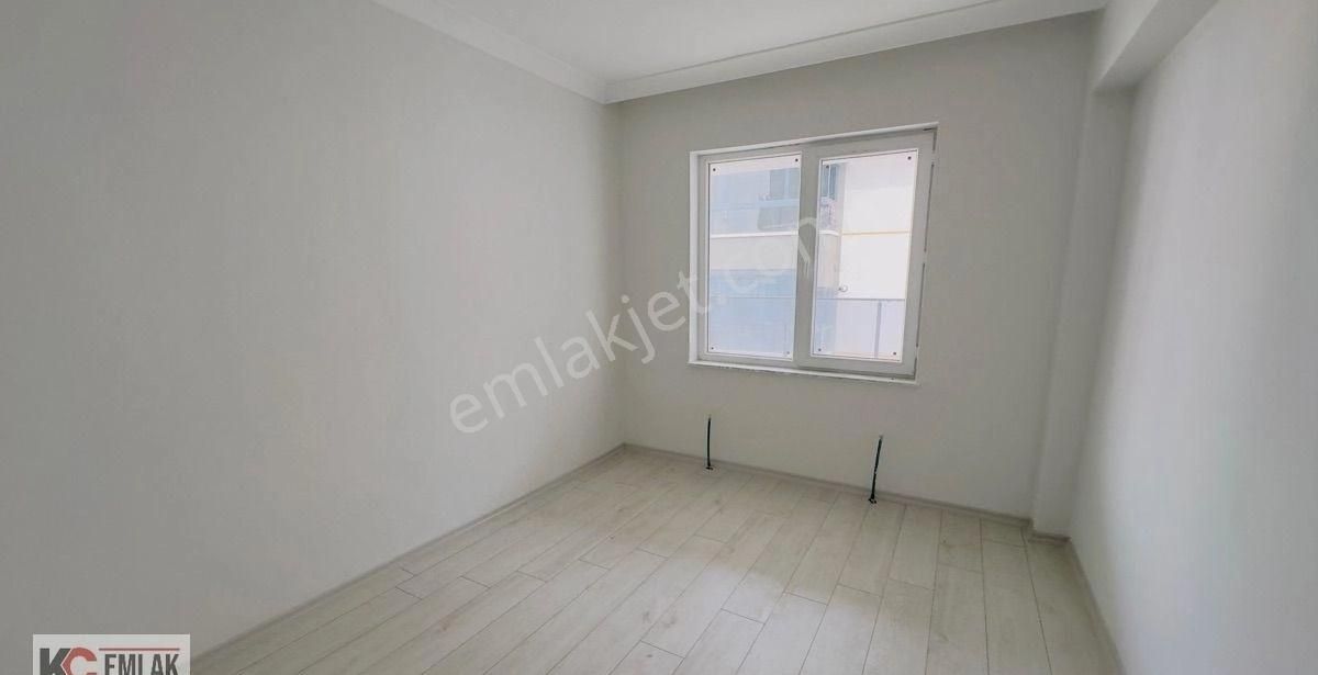 Kc Emlaktan Ara Katta İskanlı Krediye Uygun 140m2 3+1 Merkezi Lokasyonda Fırsat Dairesi - Görsel 14